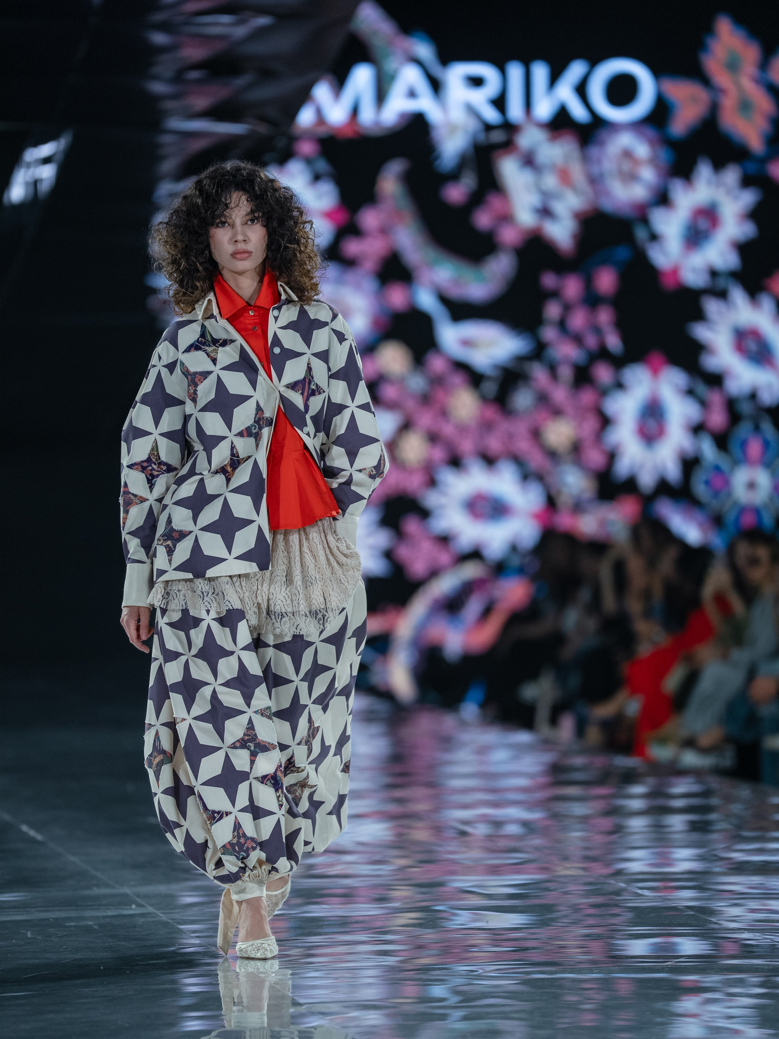 Visa Fashion Week Pre-Fall Mariko. Сайт Алматинского НЮ АРТ, будуар и фэшн фотографа Дениса Карпенко