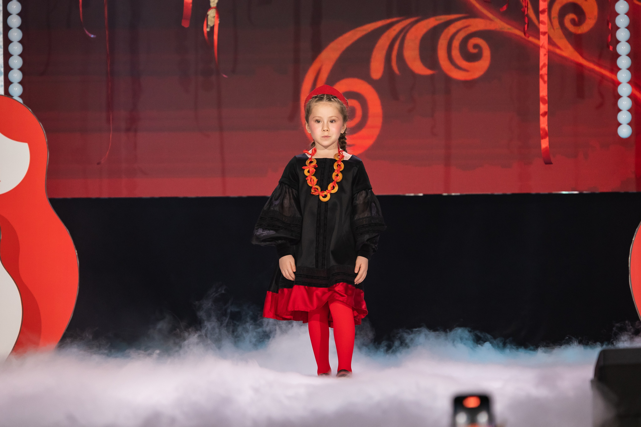 Показ Happy Kids. Выпускные альбомы во Владивостоке