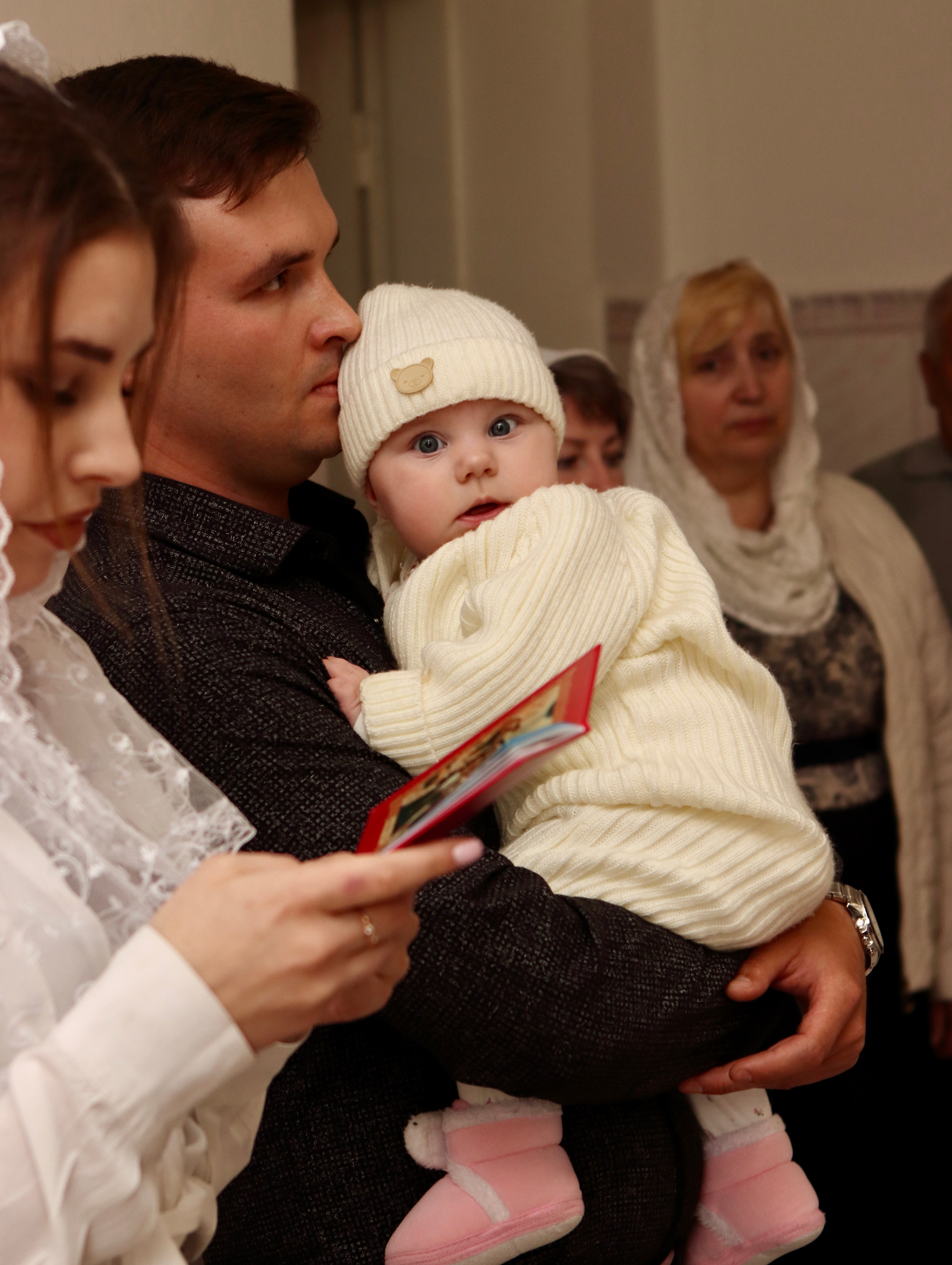 Анастасия и Вадим — крещение Виктории. Фотограф в Курске Смирнов Евгений