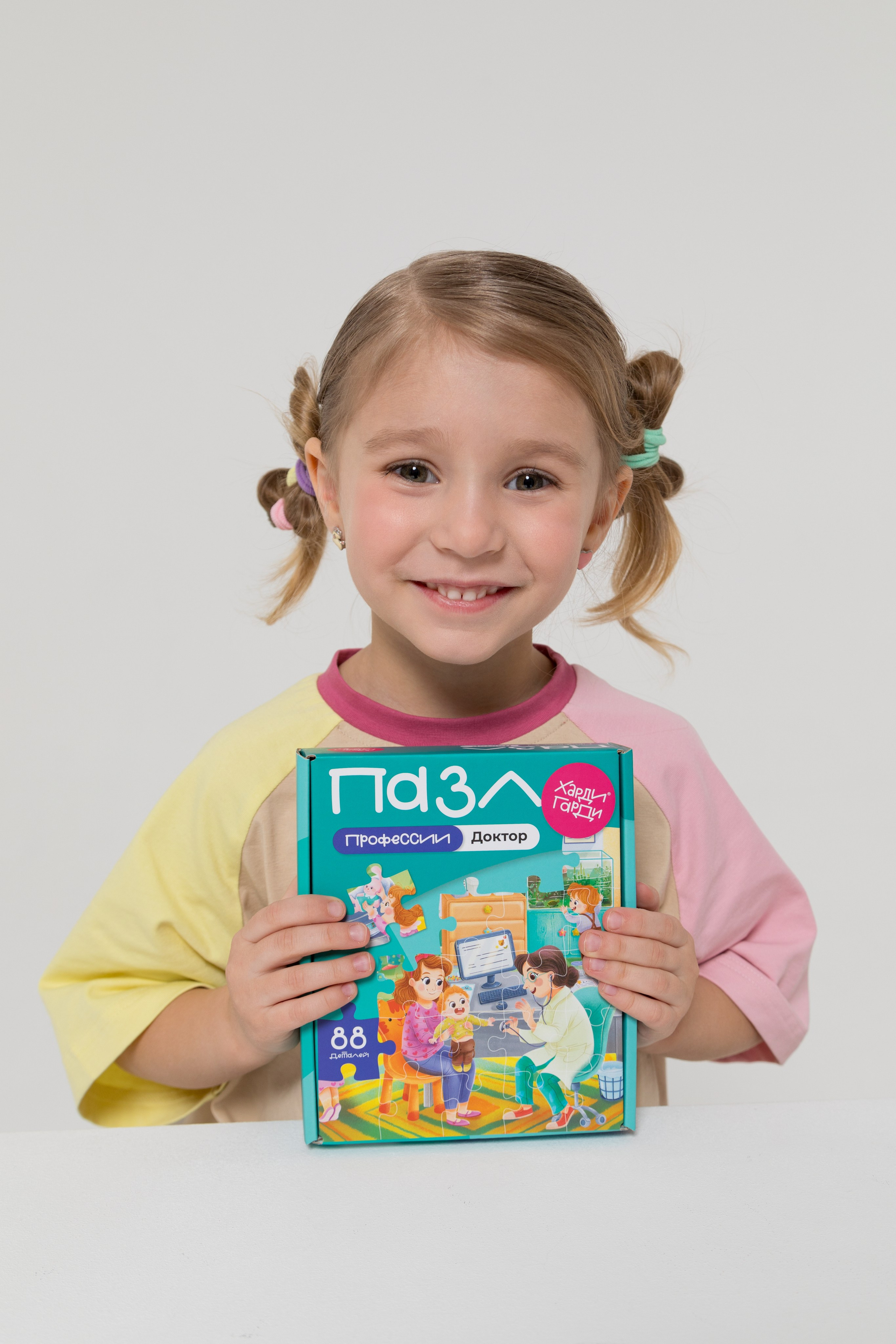 Имиджевая и каталожная съёмка для бренда детских пазлов. Детский и контент фотограф Надя Волкова Санкт-Петербург