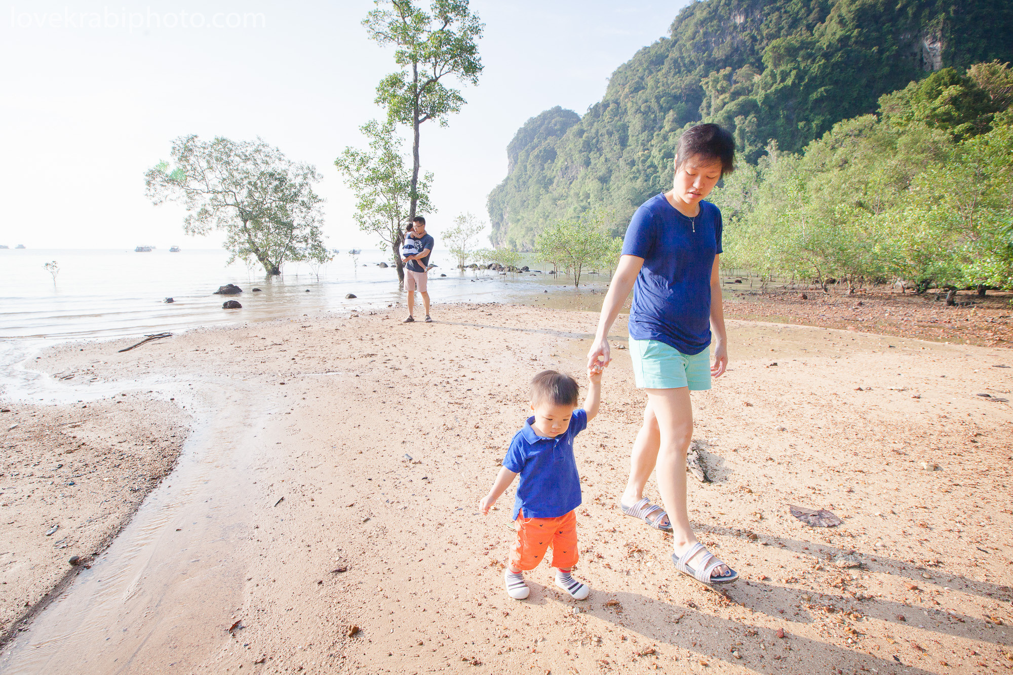 krabi photographer, thailand holiday, krabi villa, koh lanta photography, family photography ao nang, phi phi tour