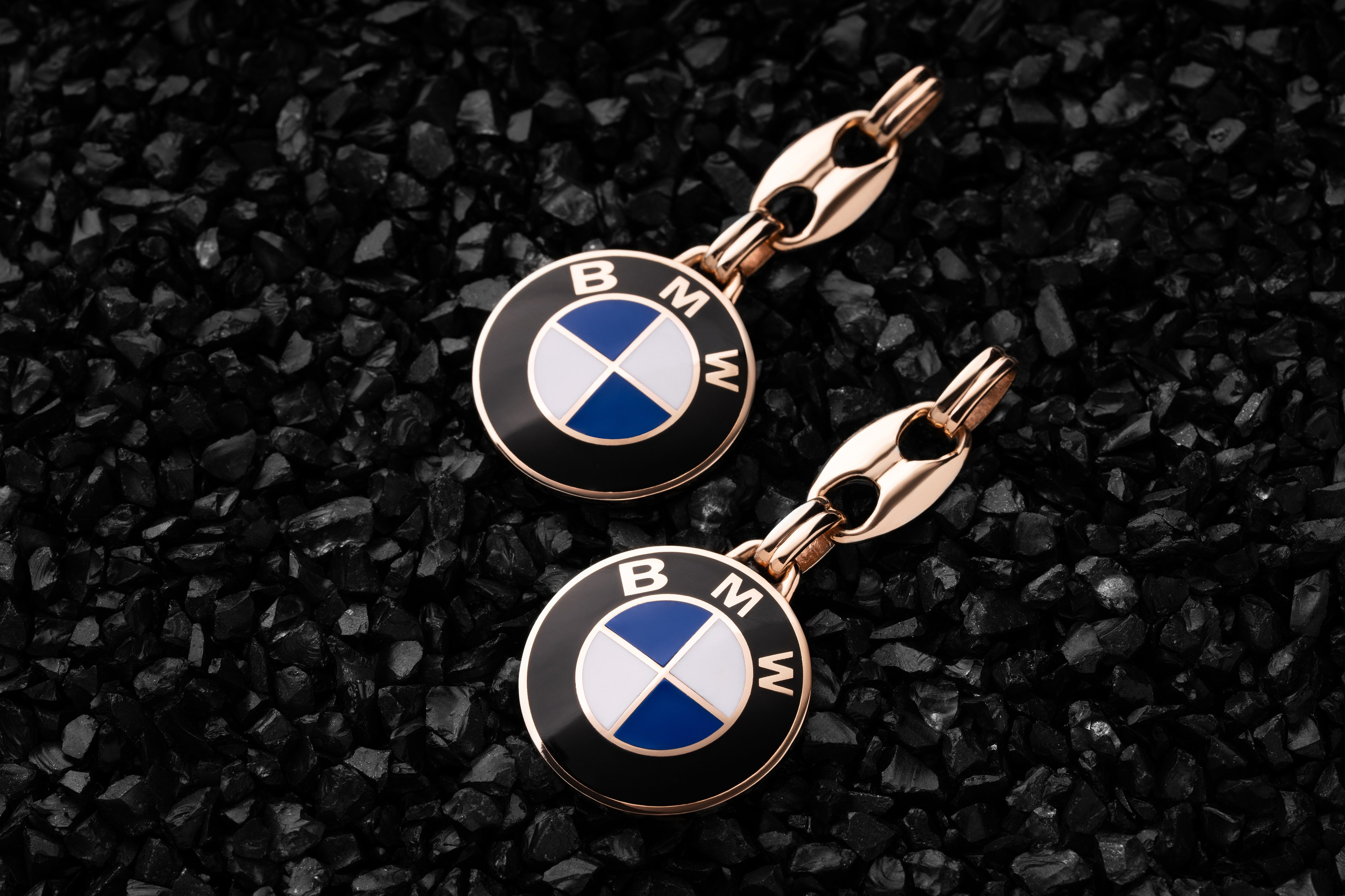 Профессиональная предметная фотосъемка в Сочи для маркетплейсов Wildberries, Ozon и других — качественные фото товаров для продаж. Профессиональная фотосъемка в Сочи: репортаж, предметная, ювелирная фотосъемка, недвижимость, фуд-фотография. Фотограф Александр Афанасьев