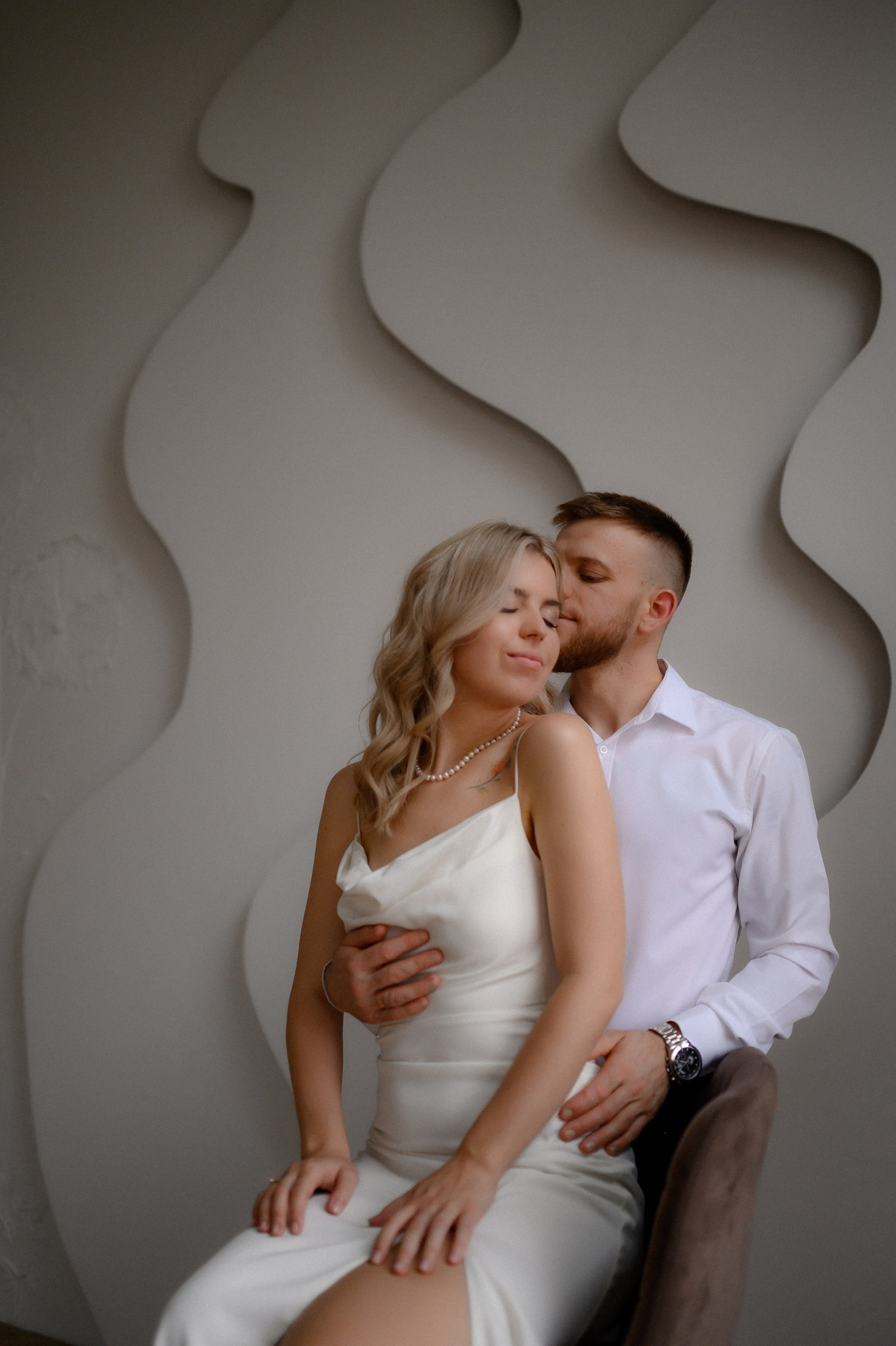 Коля и Алёна в студии. Семейный и свадебный lifestyle-фотограф в Москве Мария Петрова