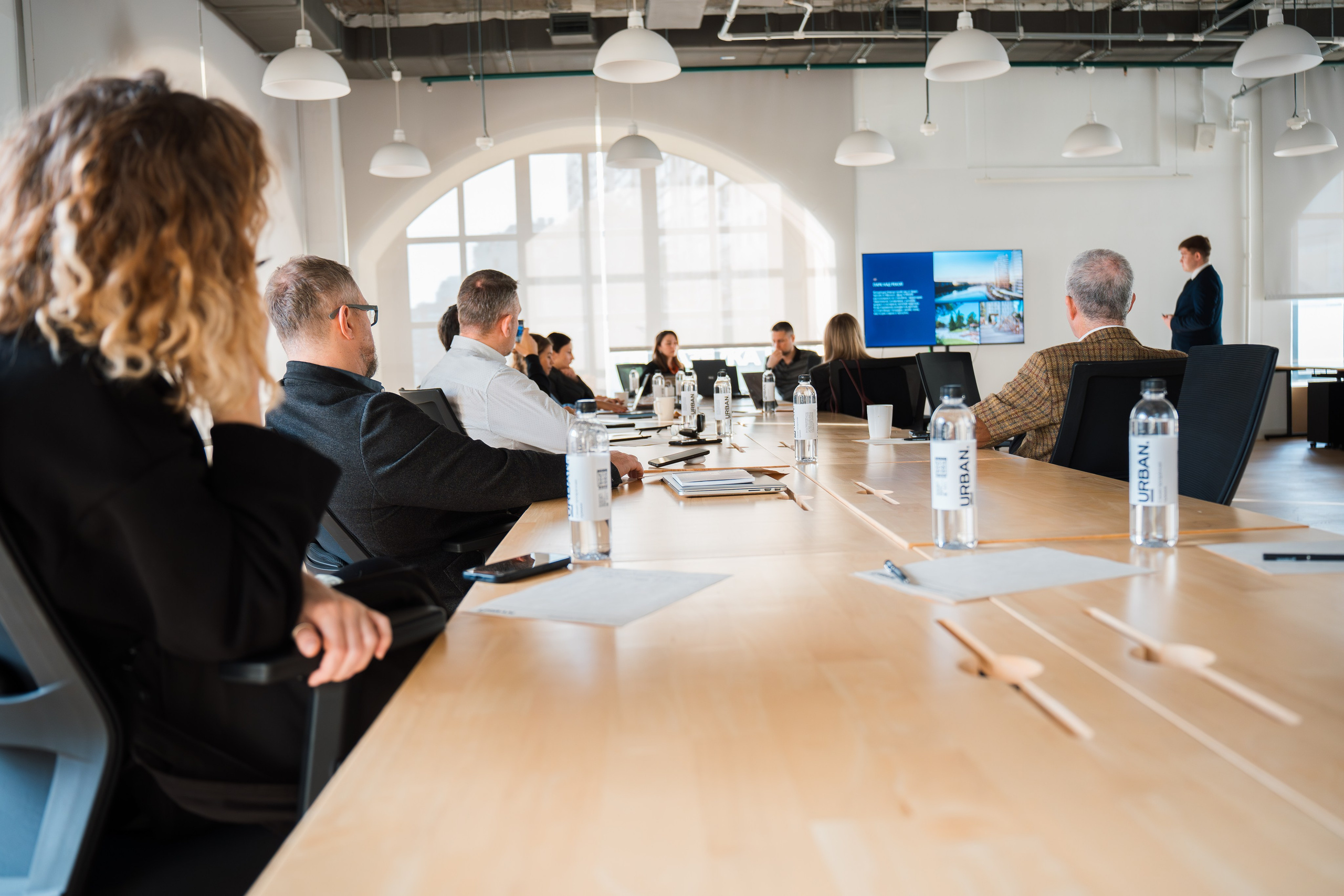 Репортажная съемка деловых встреч и бизнес ланчей. Репортажный фотограф в Москве Вадим Галанин