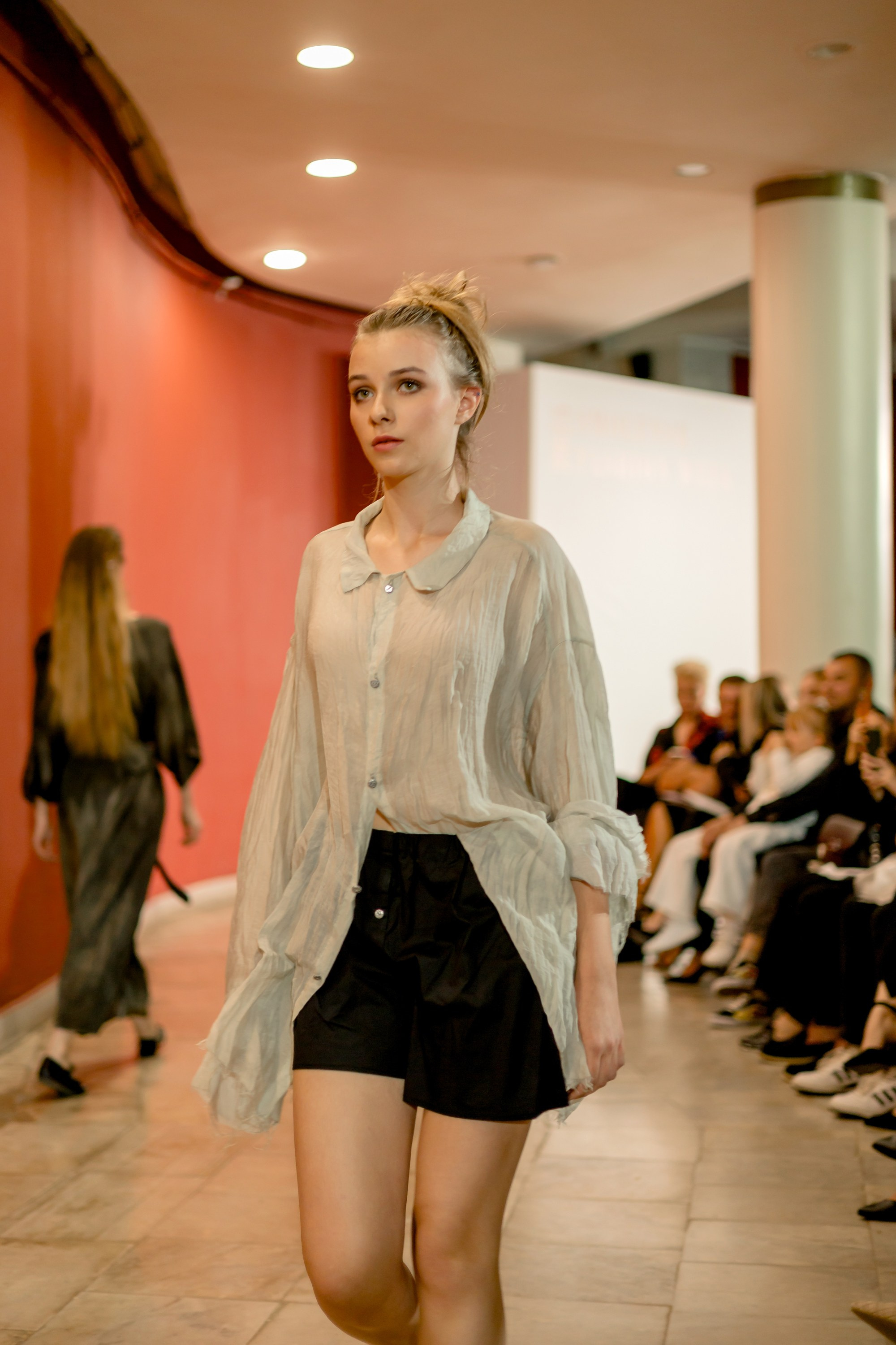 Smolensk Fashion Week 2025_ФИНАЛЬНЫЙ ПОКАЗ ДРАМТЕАТР. Главная