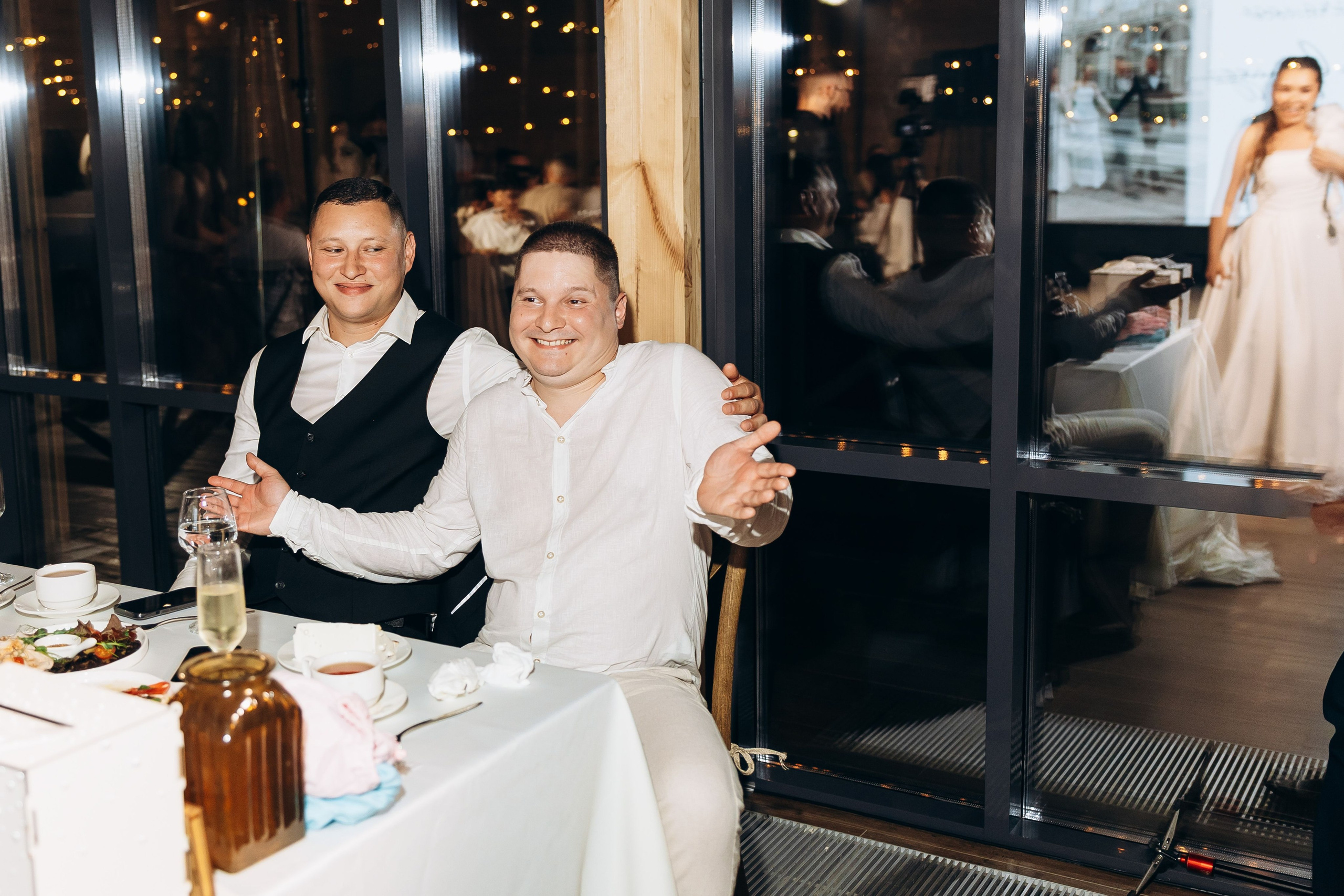 свадебный банкет в Казани. Площадка Веранда Лес. Свадебный фотограф Казань