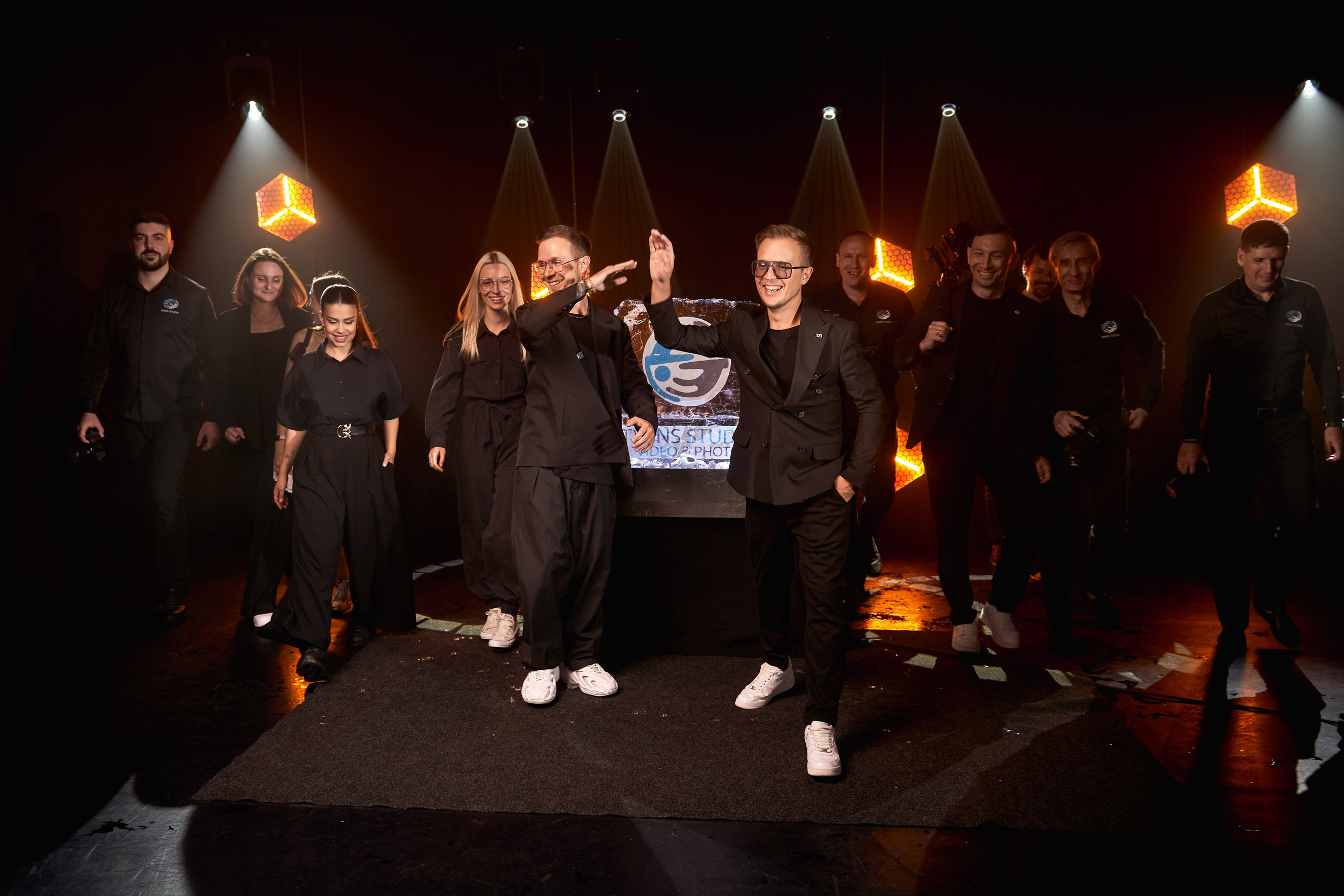 ТВИНС СТУДИО — лучшие фотографы и операторы Краснодара и России. ТВИНС СТУДИО — лучшие свадебные фотографы и видеографы в Краснодаре