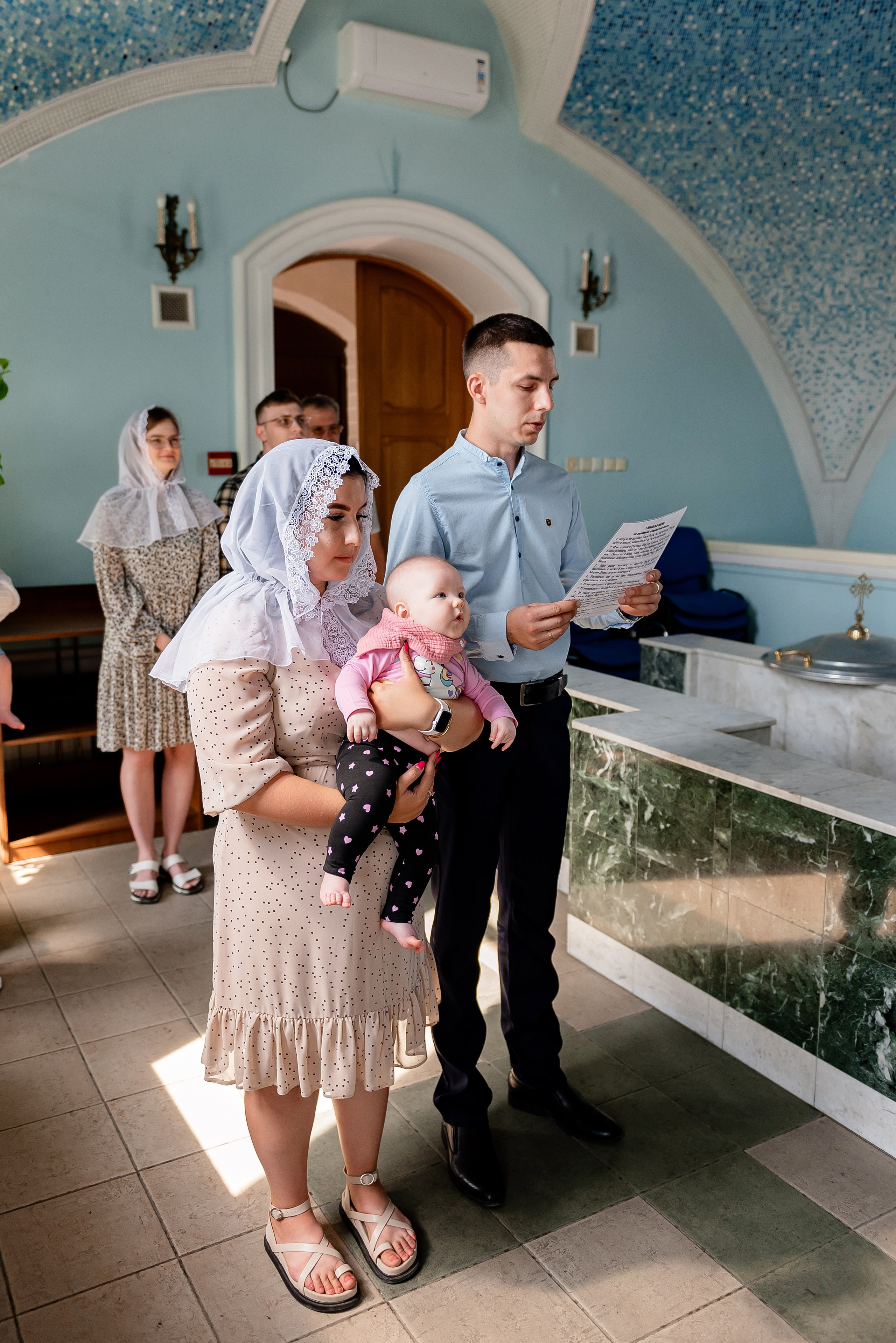 Крещение Ясеньки. Фотограф Татьяна Иванчикова