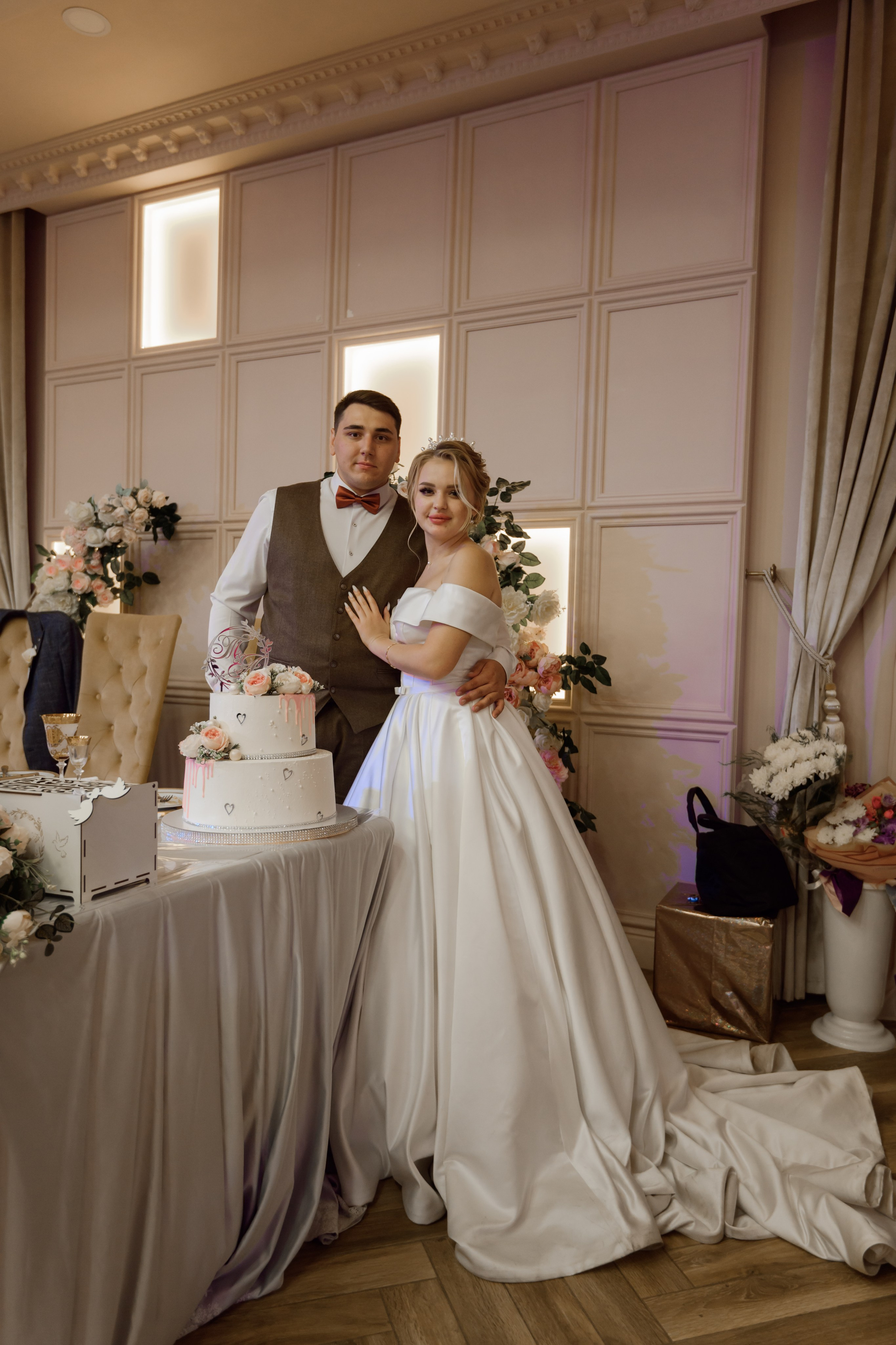 T & A. Свадебный фотограф в г. Астрахань. Так же выезжаю в другие города