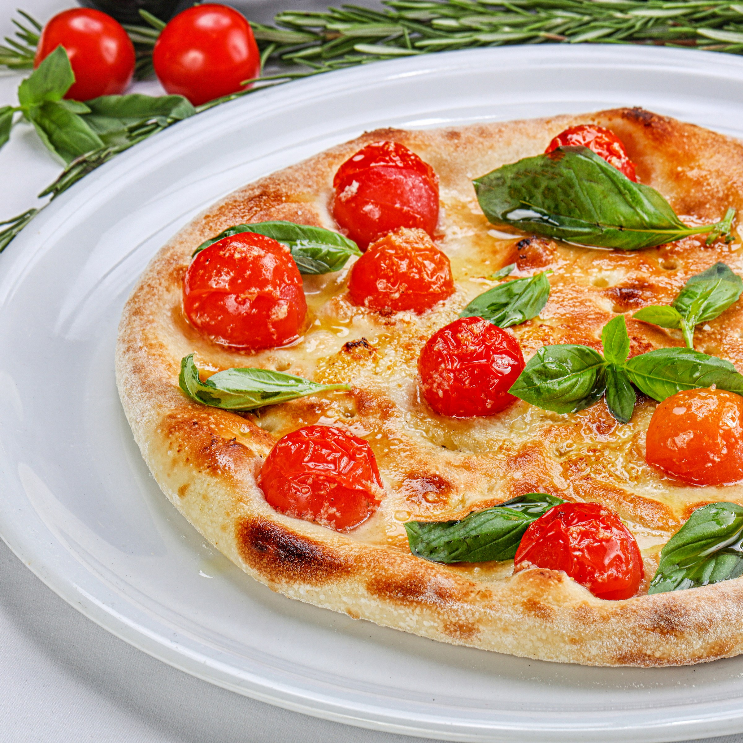 Фотосъемка пиццы. Заказ по тел.: +7 (906) 006-90-22. Фуд-фотограф Андрей Старостин — съемка еды в Москве. 9000 руб. в час