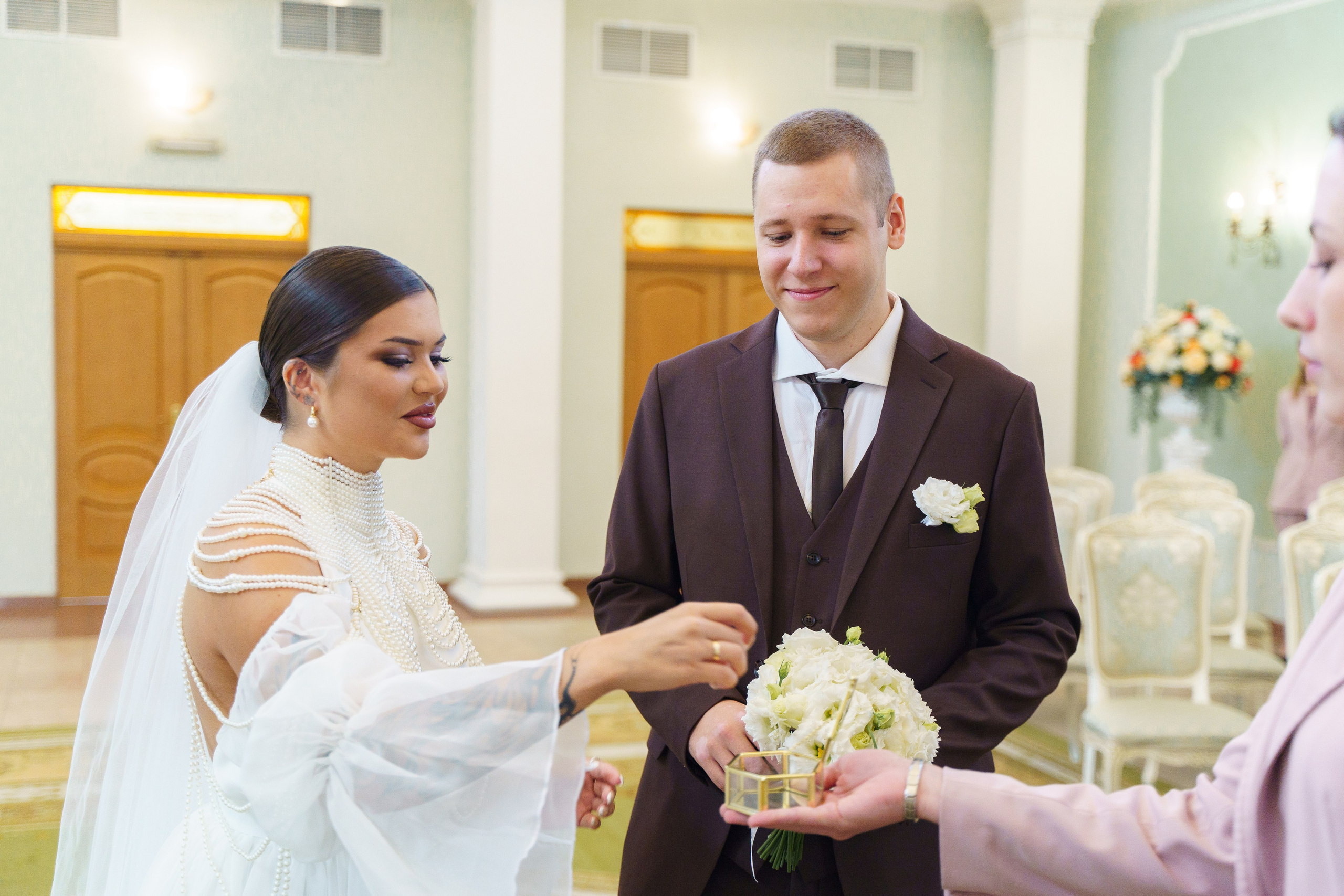 Камерная регистрация в ЗАГСе Приморского района г. Санкт-Петербург. Professional photoartist in St. Petersburg (wedding, reportage, portrait, model book, love story) Alexander Shvedov