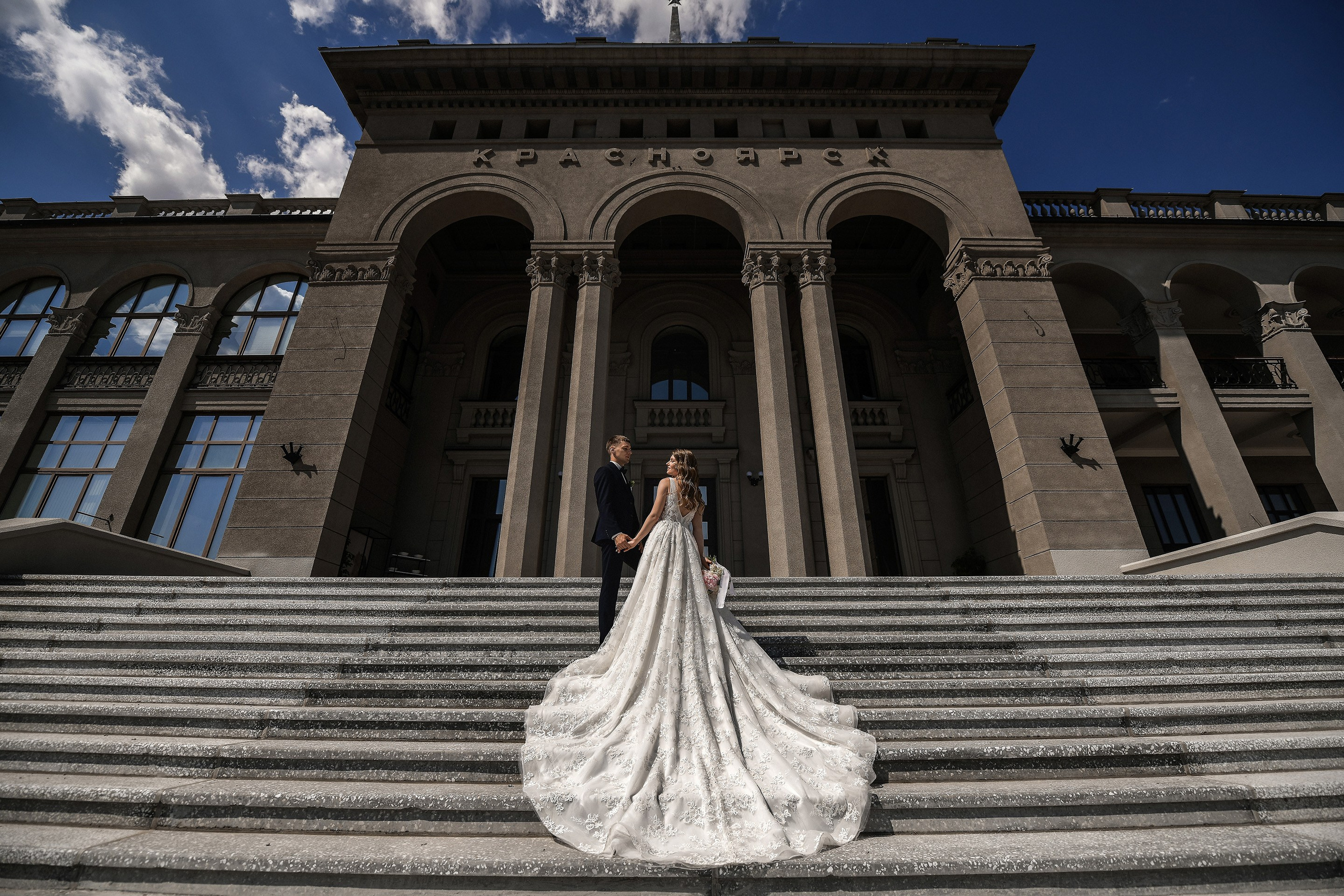 📸 Свадебный и семейный фотограф в Красноярске Тихомиров Евгений | 17 лет опыта | 800+ свадеб