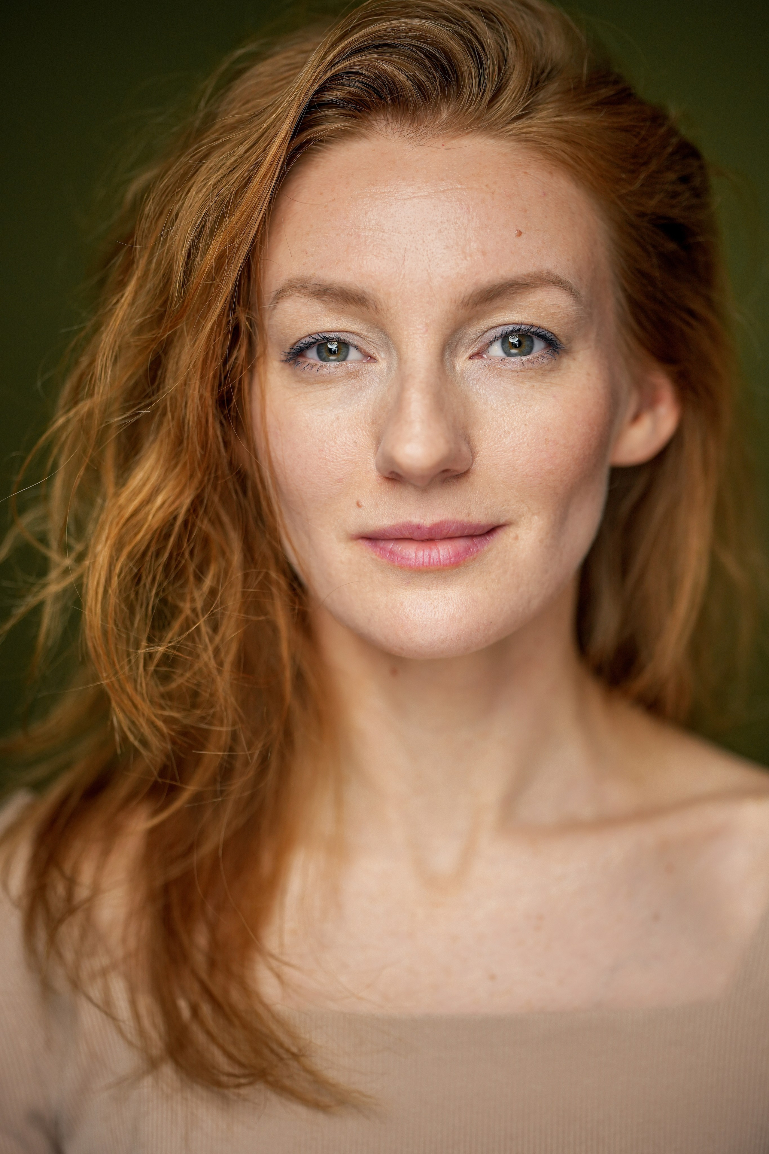 рыжая актриса