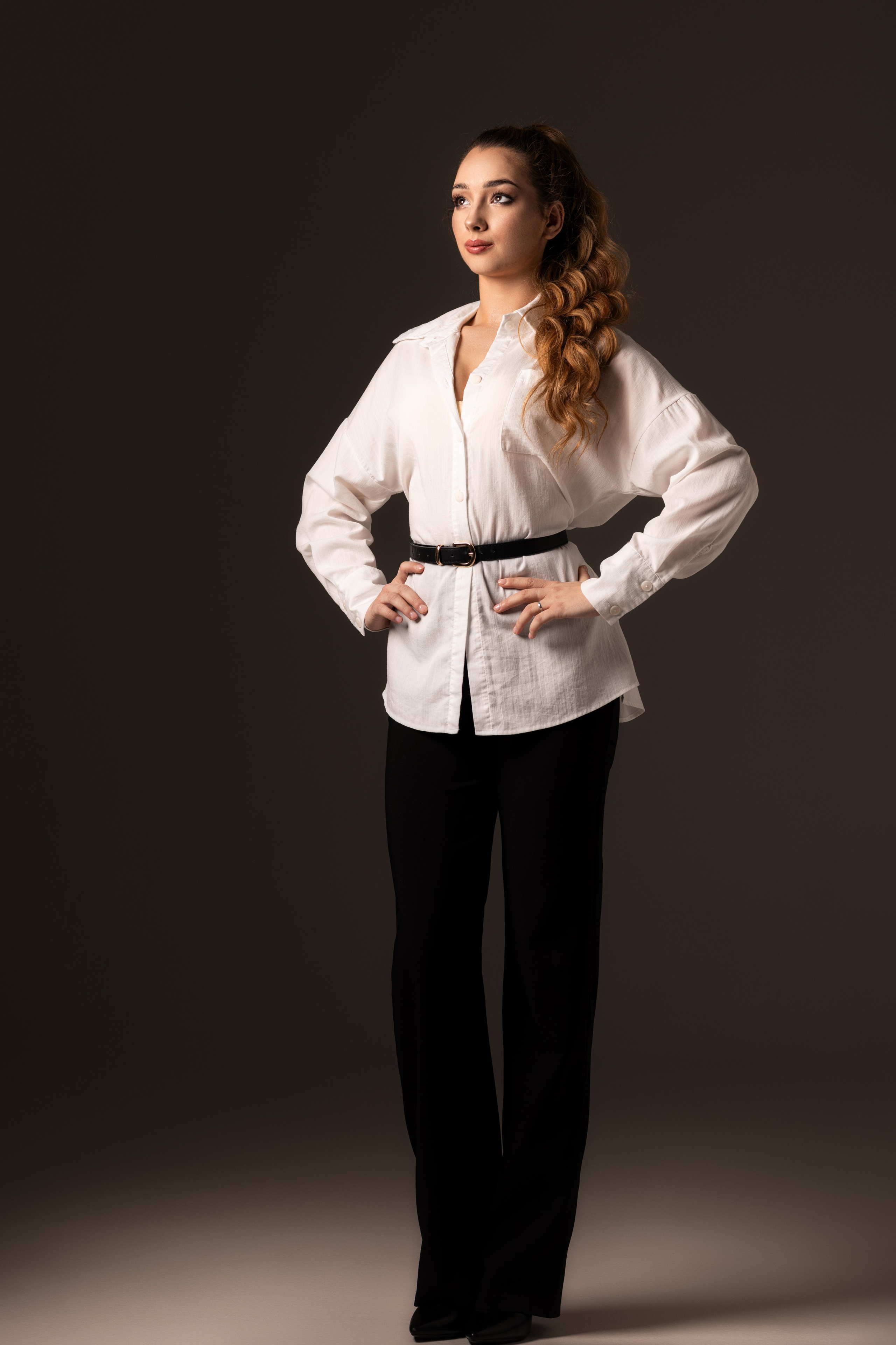 Студийная съемка с Полиной на циклораме в формате для «себя». Дмитрий Шульгин, портретный фотограф в Воронеже