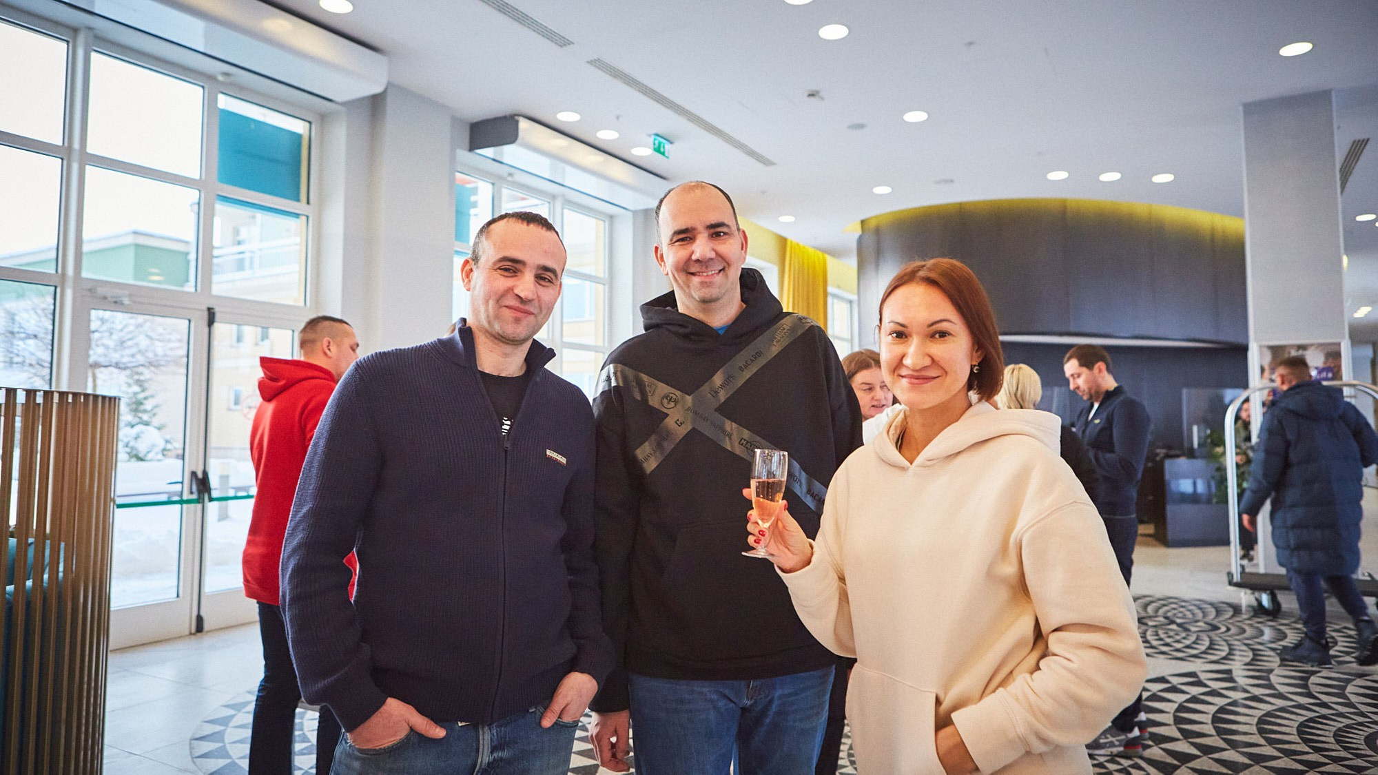 Фотограф на корпоративе BACARDI Golden Bat — репортажная съёмка в Москве. Репортажный фотограф в Москве — Дмитрий Тарасов | Съёмка мероприятий, концертов, корпоративов