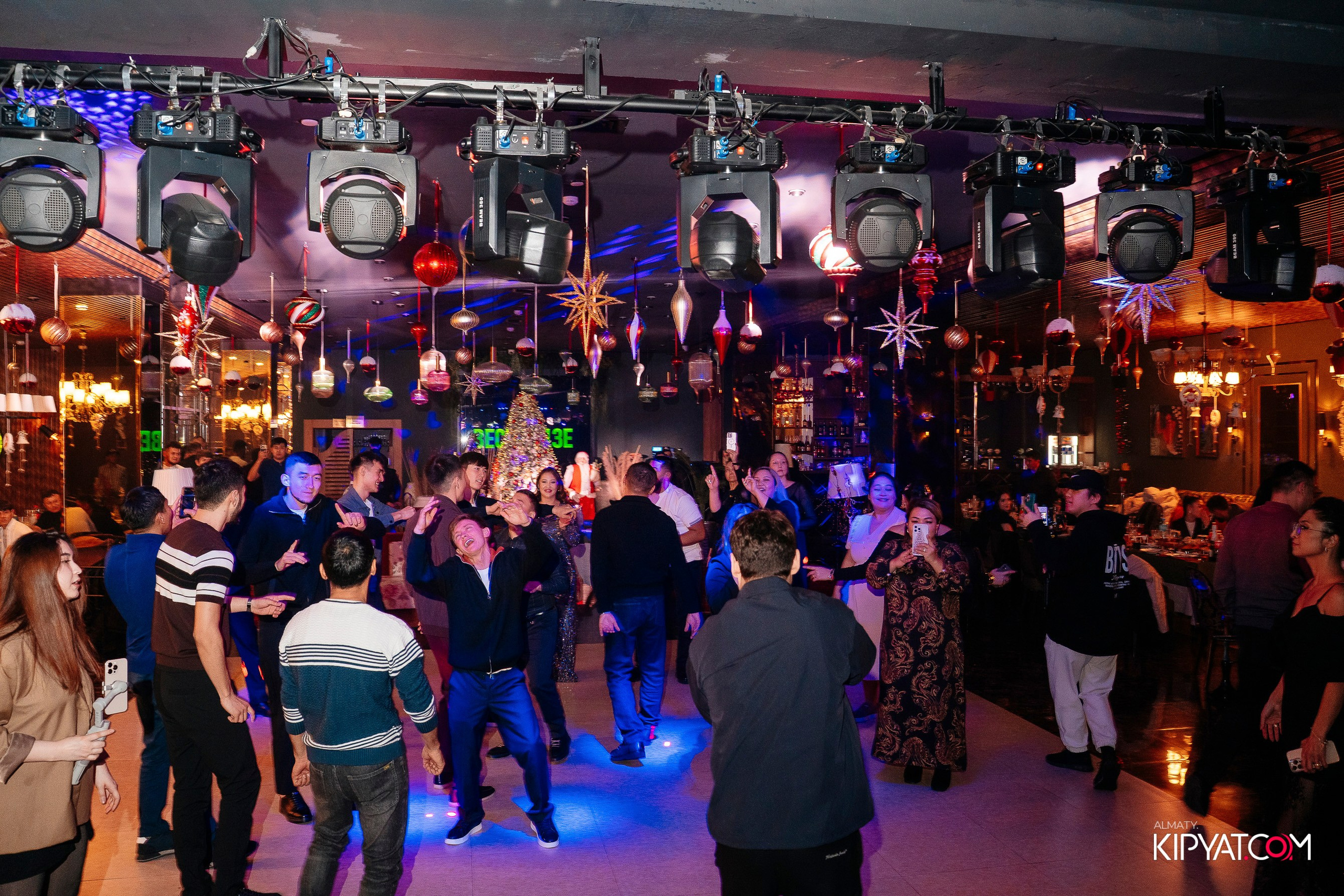 РЕСТОРАН ВЕСЕЛИДЗЕ НА ШЕВЧЕНКО. КИПЯТКОМ АЛМАТЫ! Фотосъемка мероприятий в Алматы