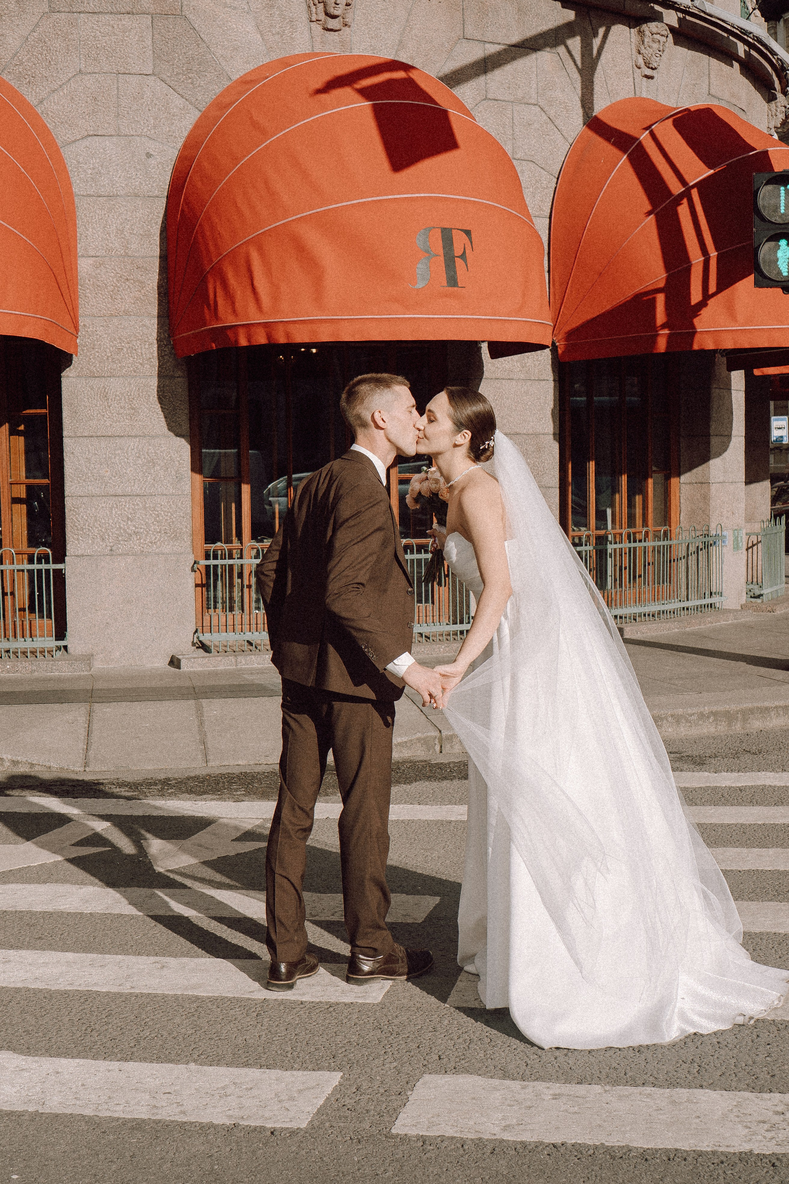 ЗАГС И ПРОГУЛКА 2 ЧАСА. Профессиональный фотограф, Санкт-Петербург — Виктория Богомолова