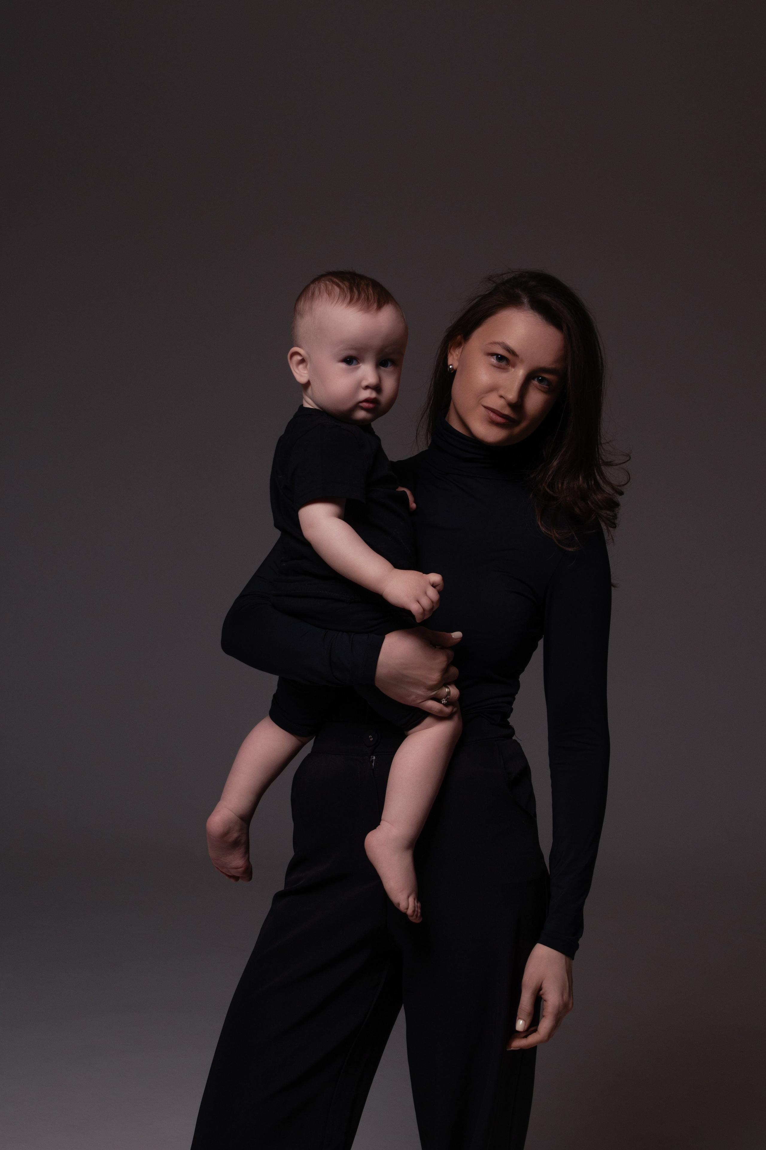 Семейная съемка на циклораме. Фотограф продюсер съемок Йолдыз Плетнева