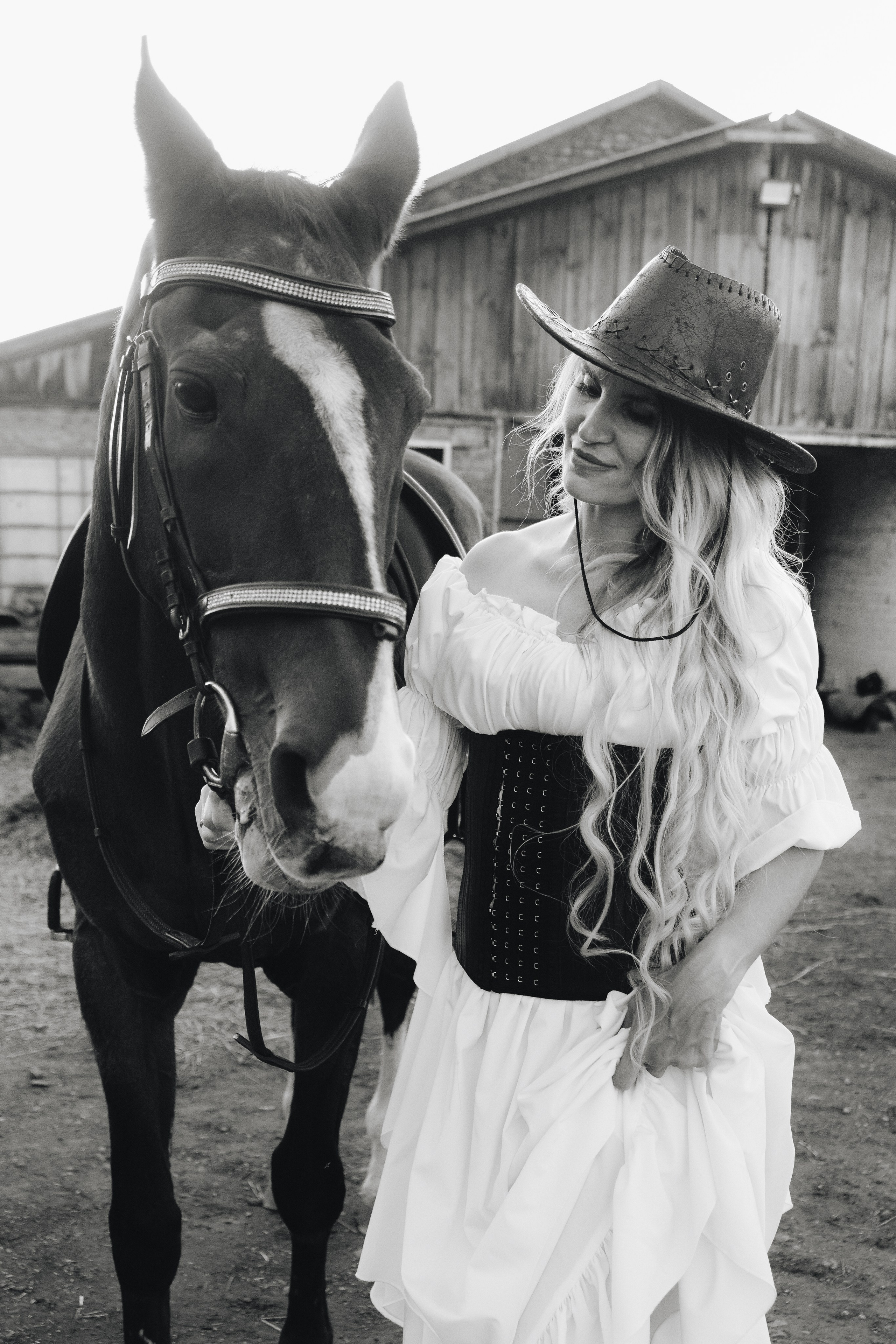 25.09.26 Евгения с конями. Фотограф Наташа Лисица