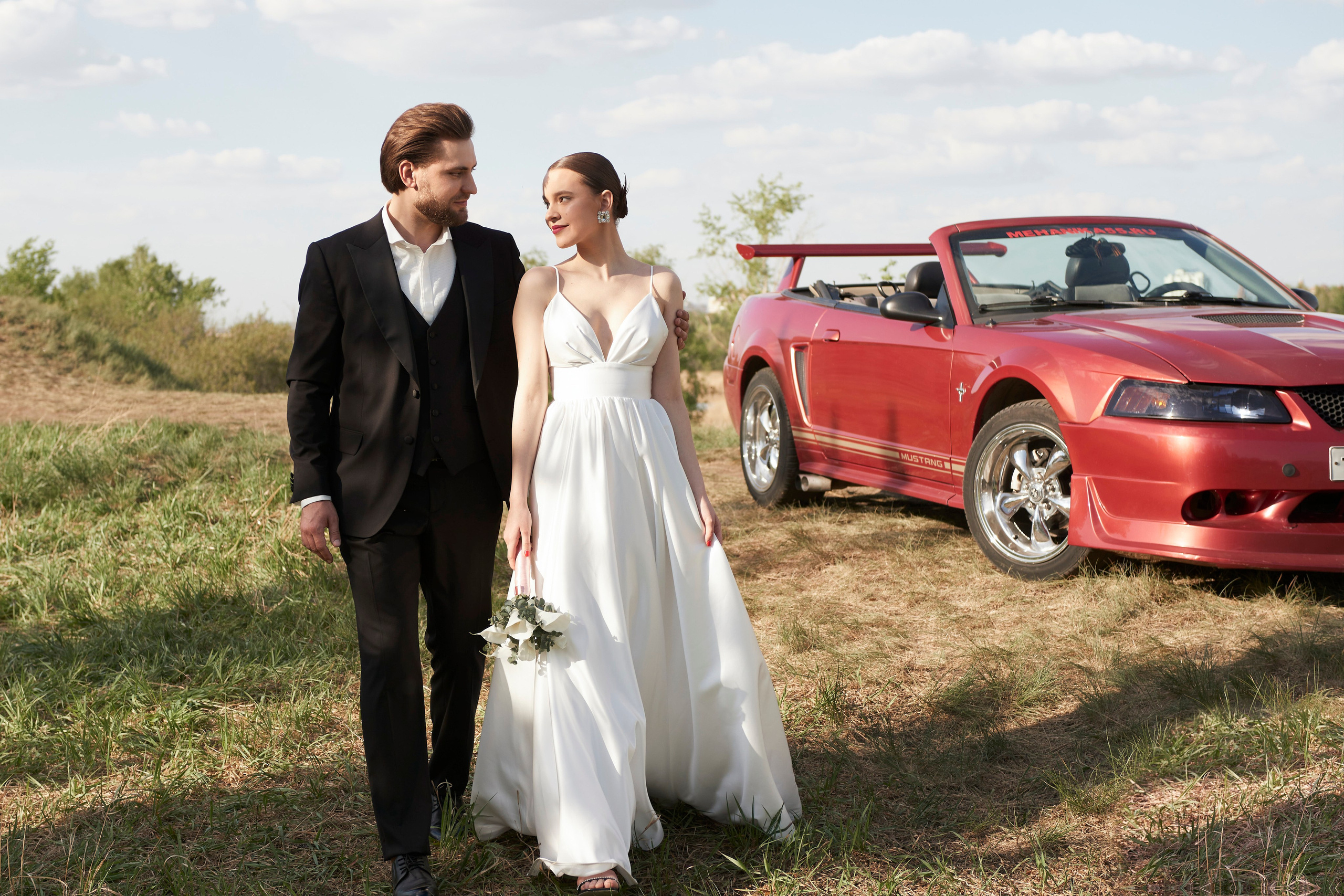 Свадебные фотографии Бориса и Дарьи на природе