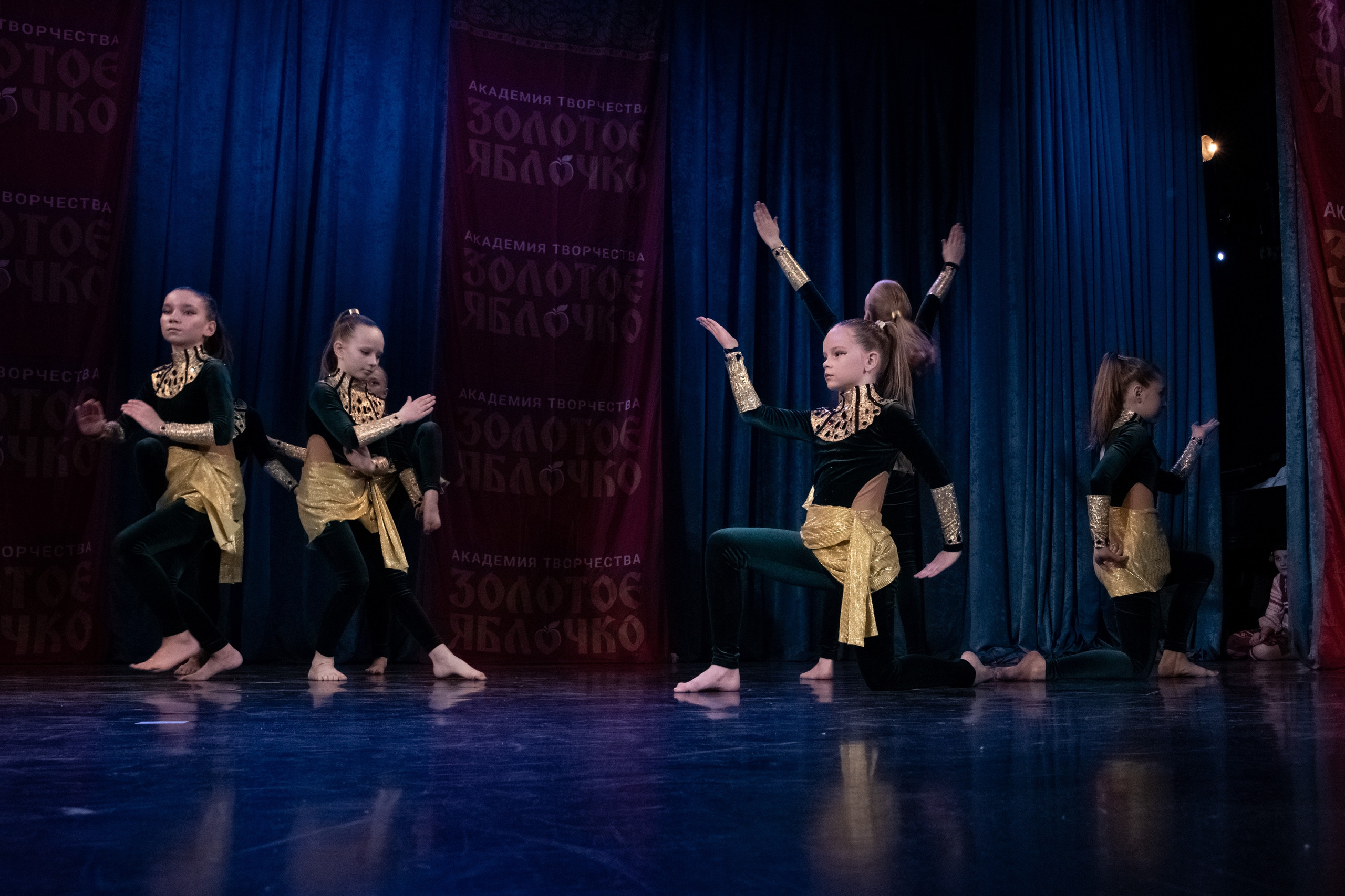 7 декабря, г. Выборг. Золотое яблочко