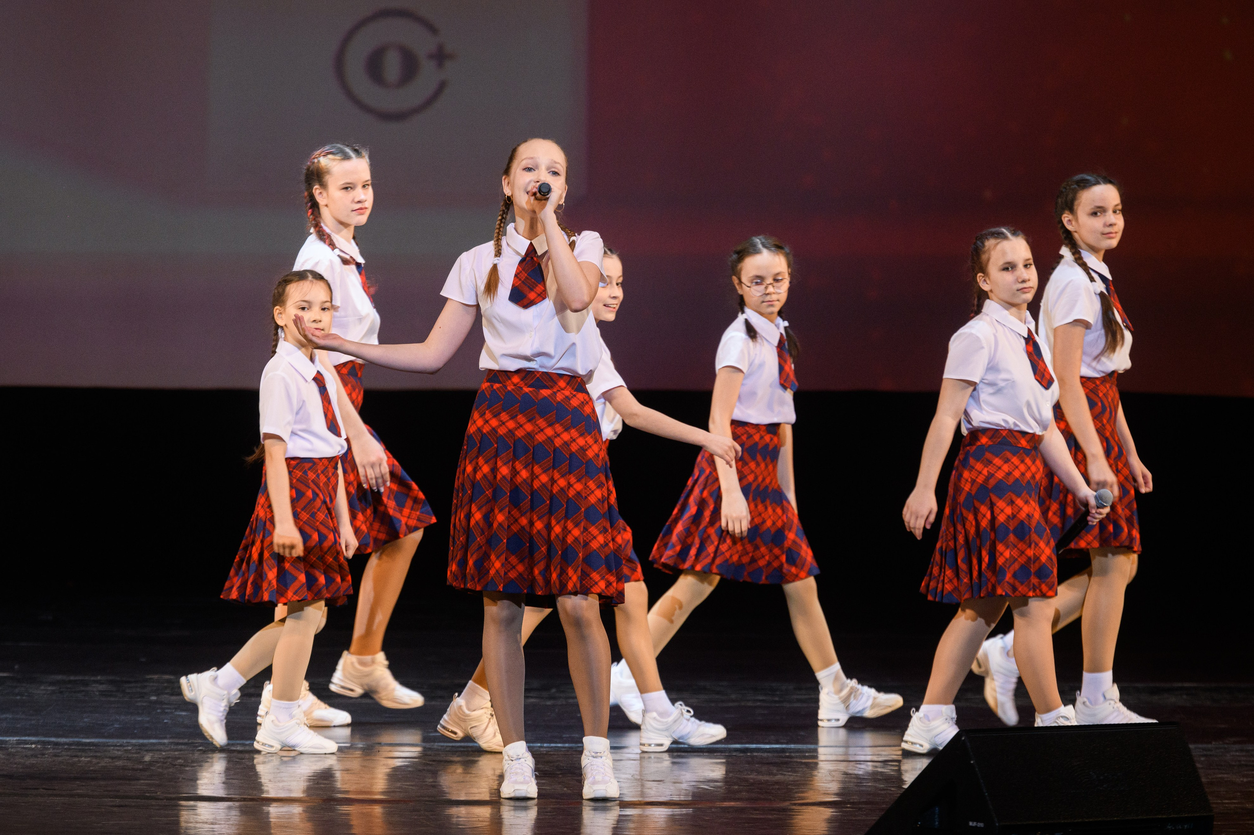 23 апреля, часть 1, БКЗ Октябрьский, г. Санкт-Петербург. Золотое яблочко