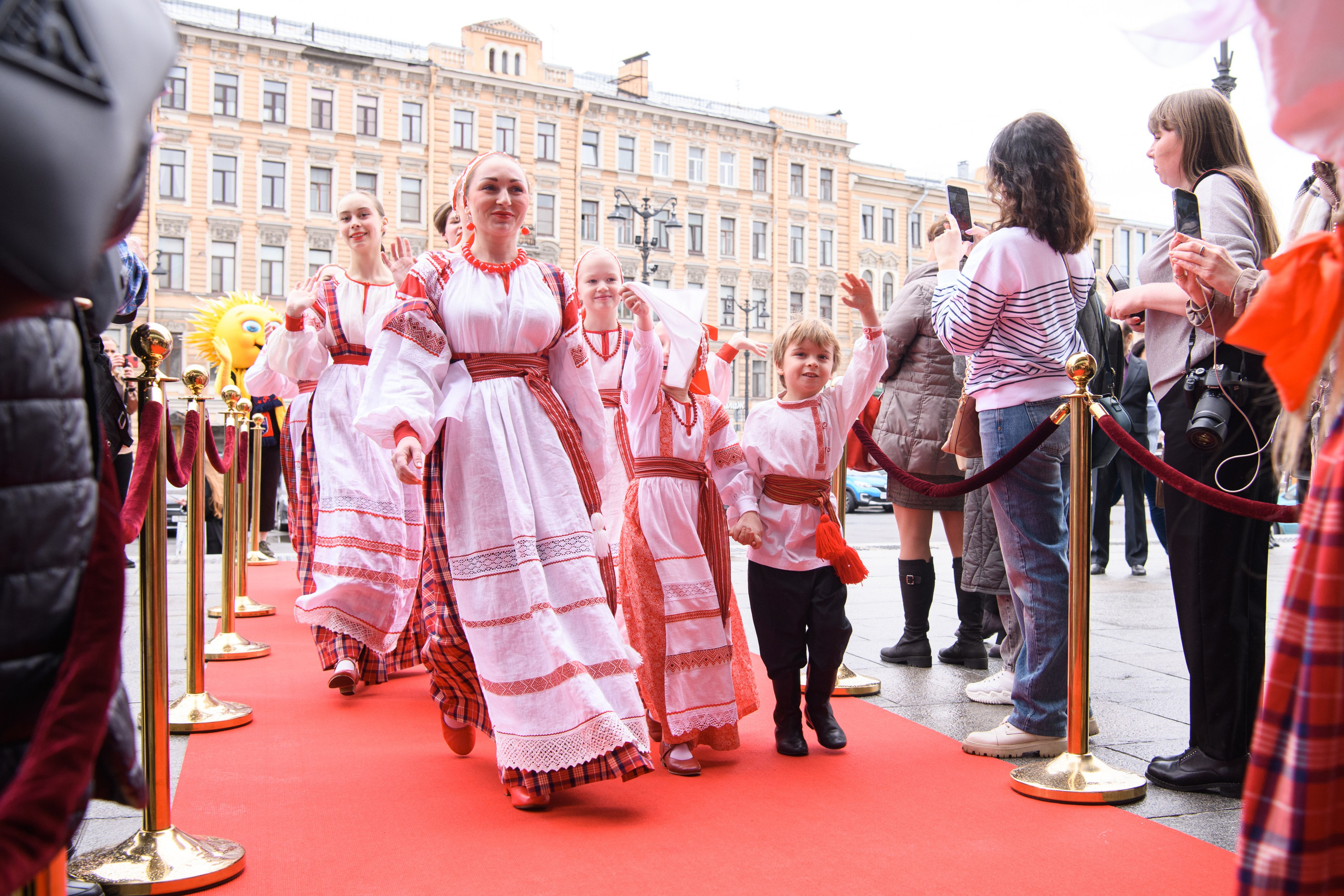 23 апреля, часть 1, БКЗ Октябрьский, г. Санкт-Петербург. Золотое яблочко