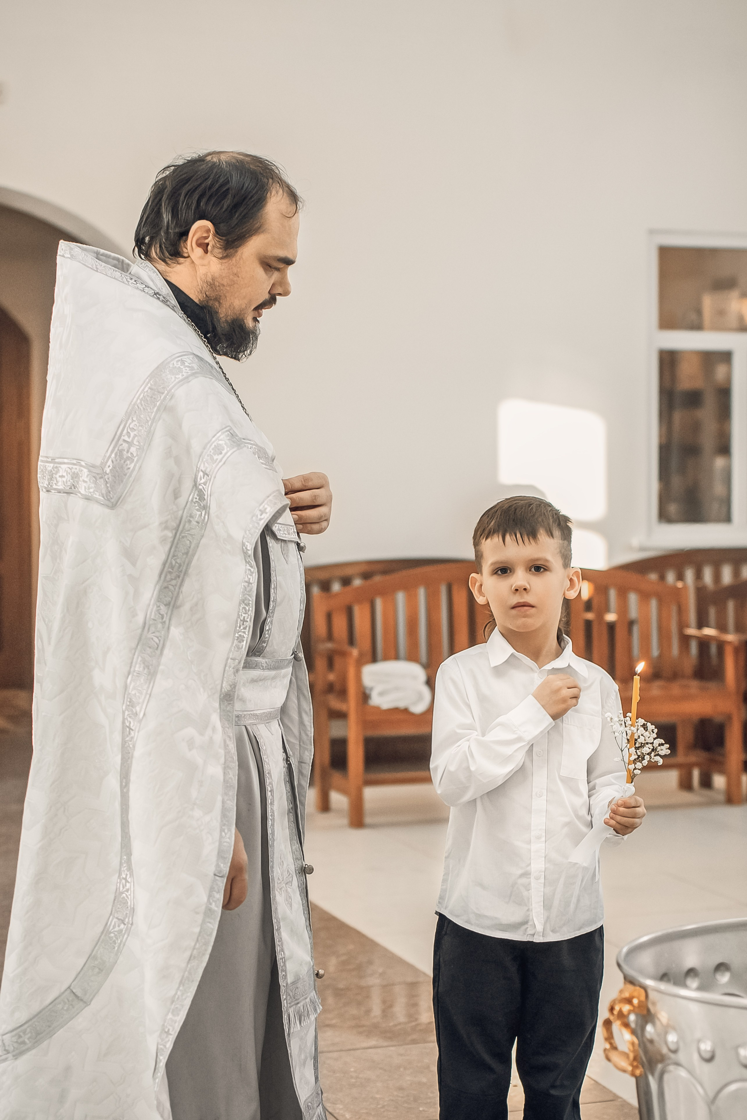 Крещение в храме Благовещения Пресвятой Богородицы. Церковный фотограф на Таинство Крещения и Венчания в Оренбурге и Оренбургской области Екатерина Белкина