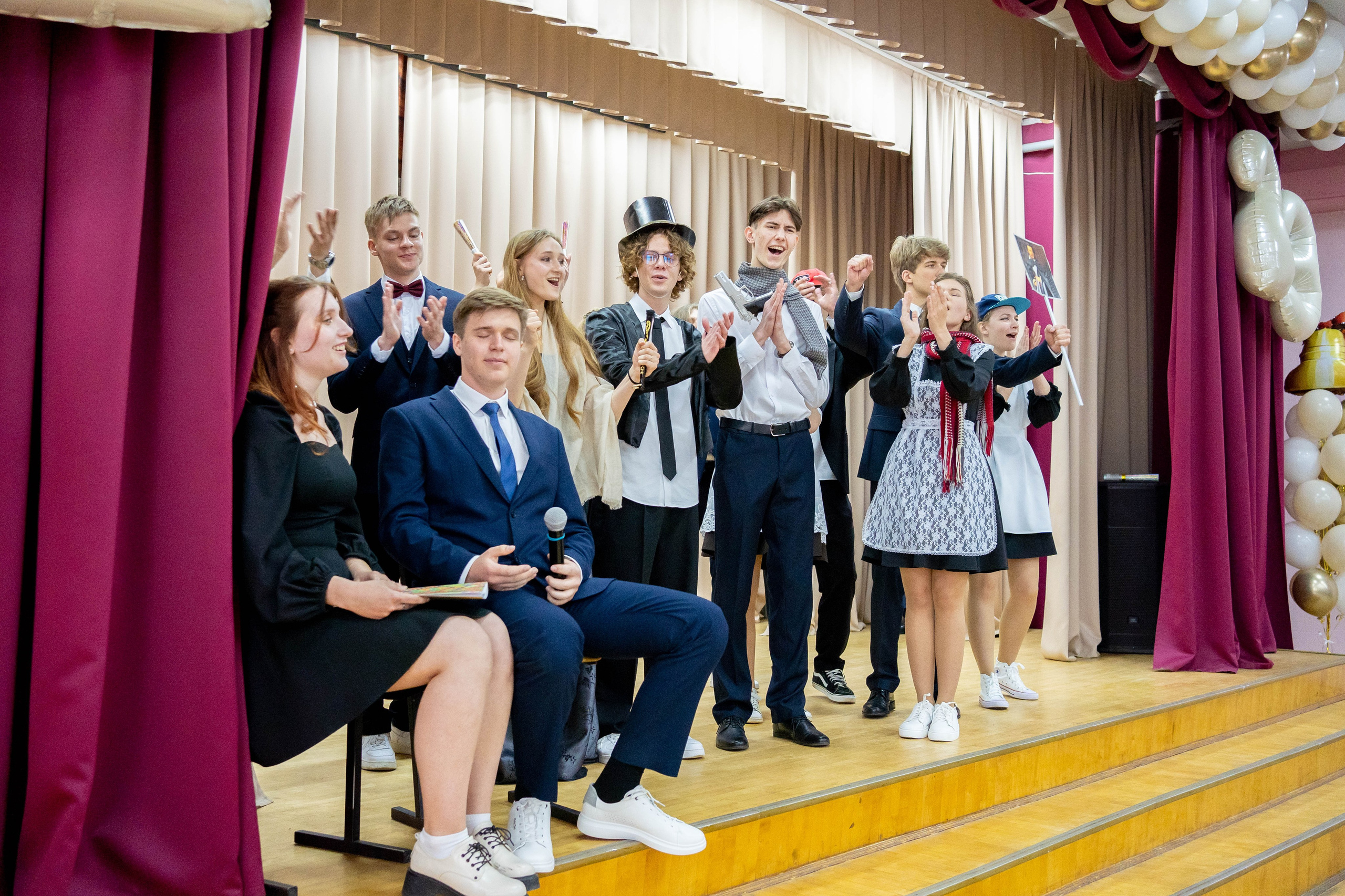 Последний звонок. Фотограф Казакова Анастасия