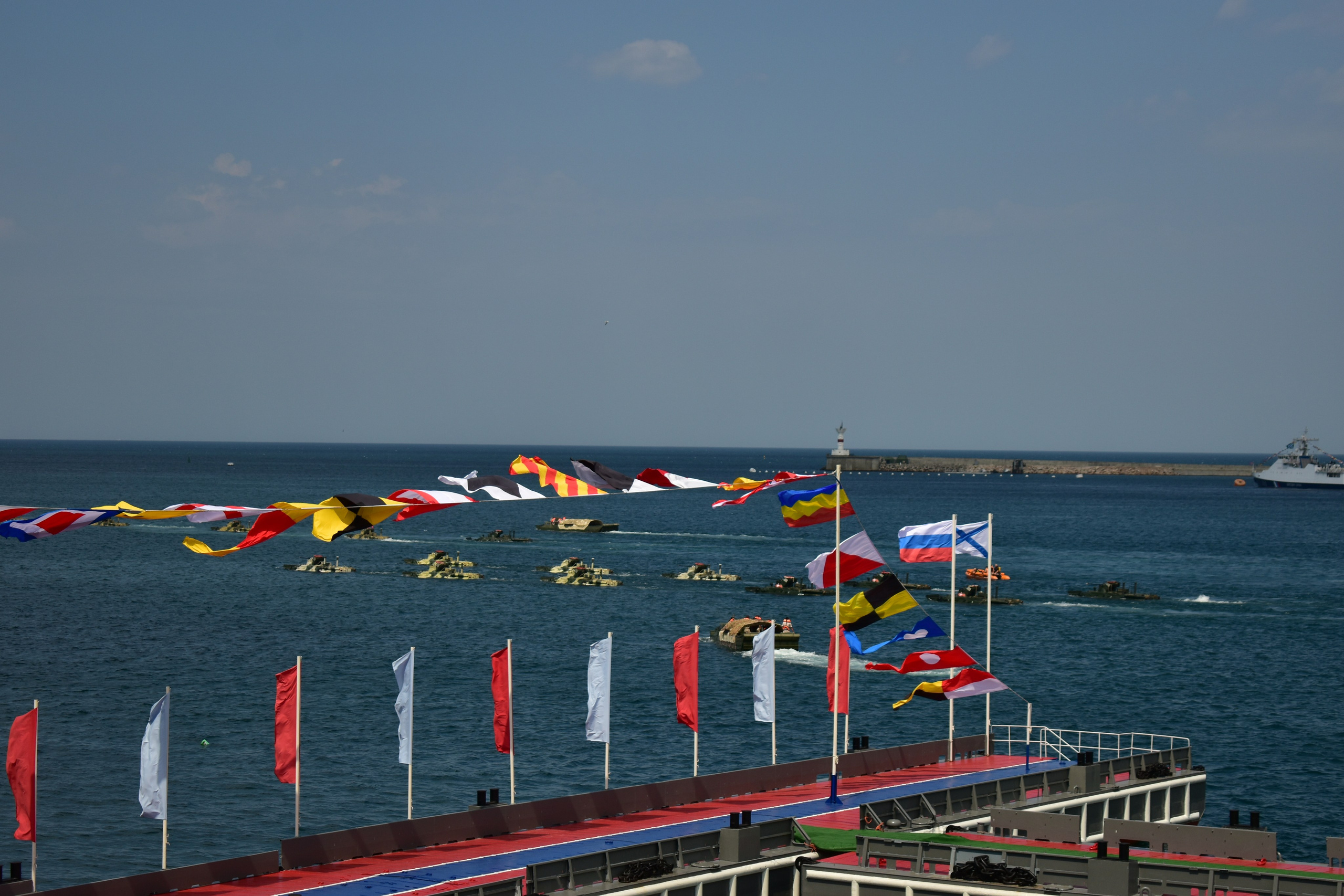 Парад ВМФ. Фотограф-ретушер в Крыму Юля Лобурец