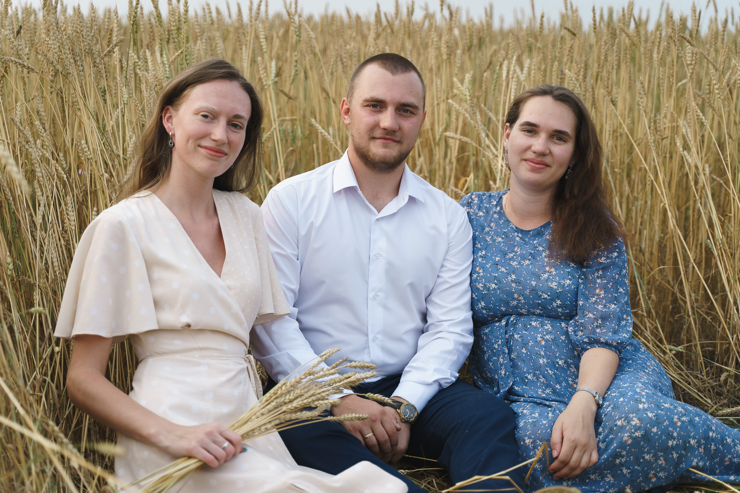 Семейная фотосессия в полях Новосибирск. Свадебный и семейный фотограф в Новосибирске Данил Коротких