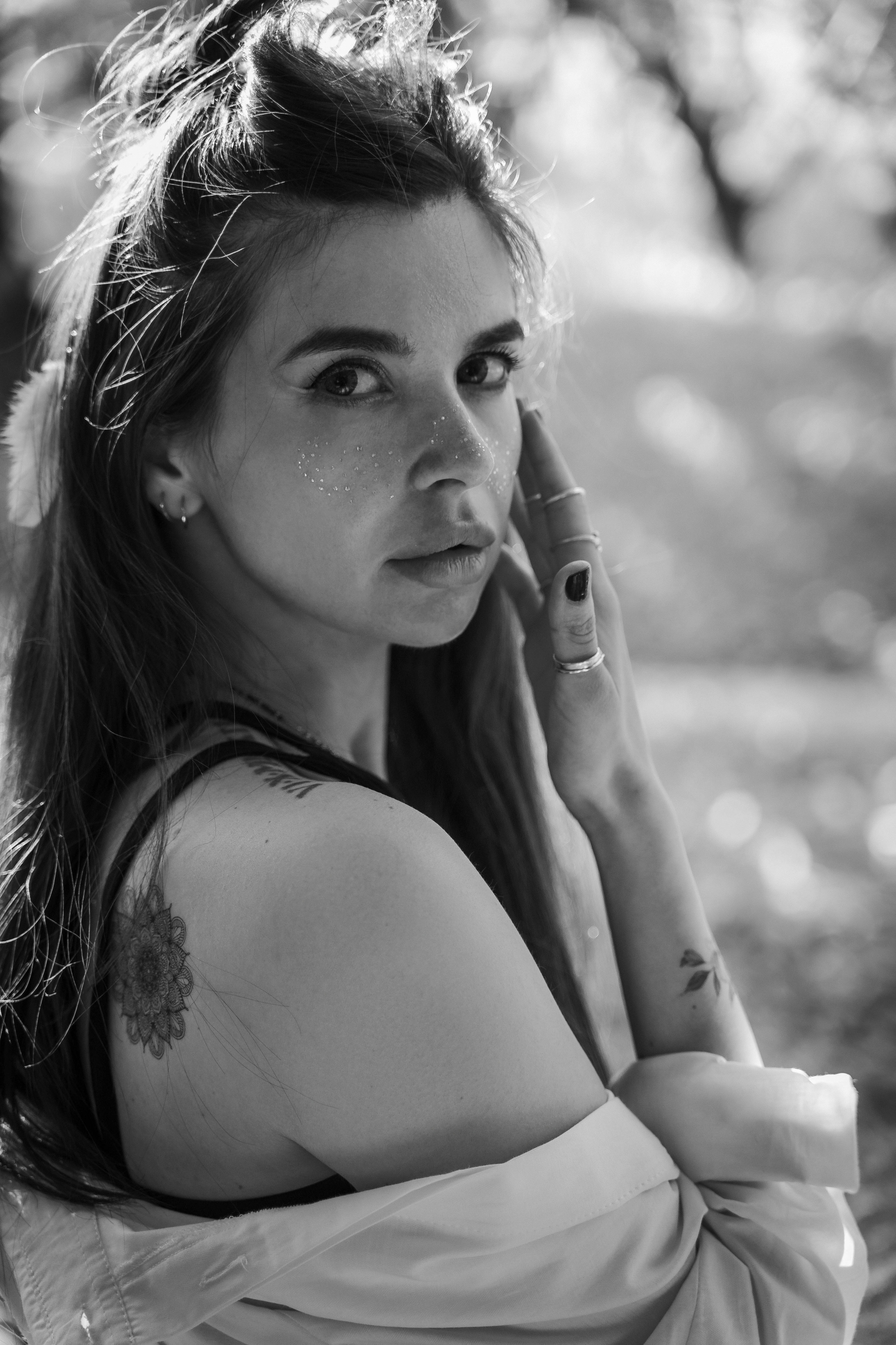 Портретная съемка в парке Москвы. Свадебный и семейный фотограф в Новосибирске Данил Коротких