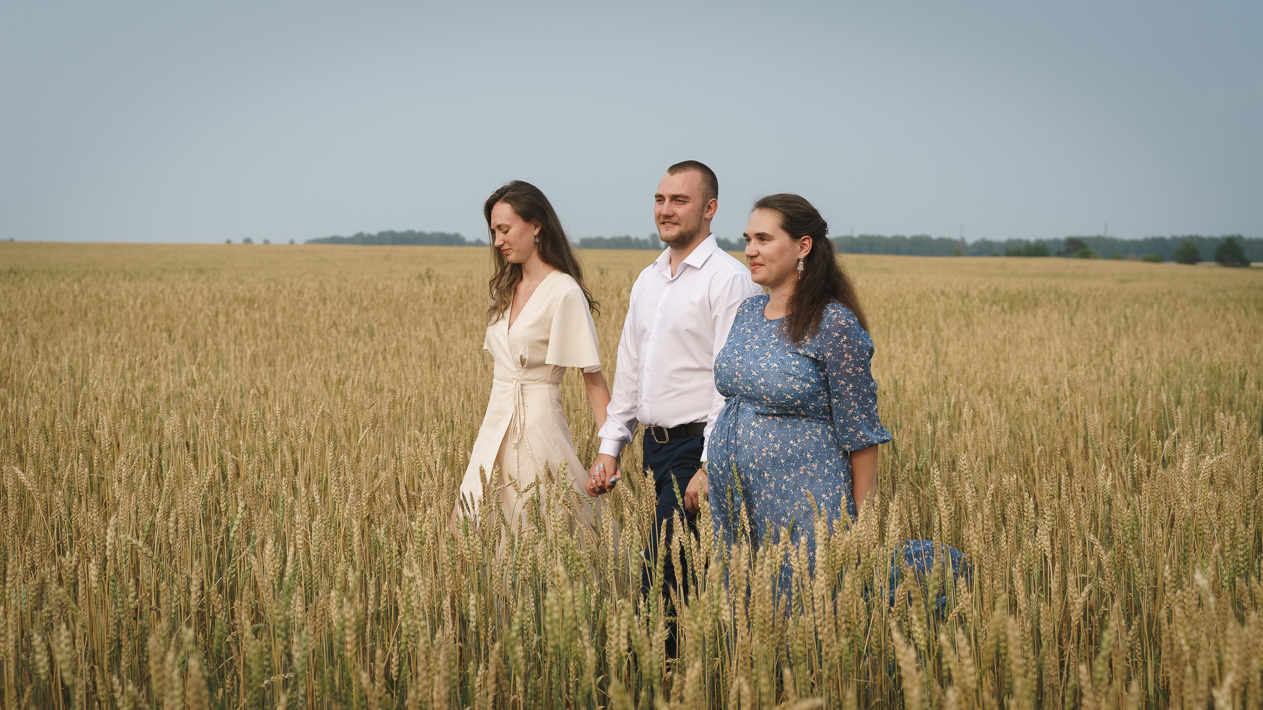 Семейная фотосессия в полях Новосибирск. Свадебный и семейный фотограф в Новосибирске Данил Коротких