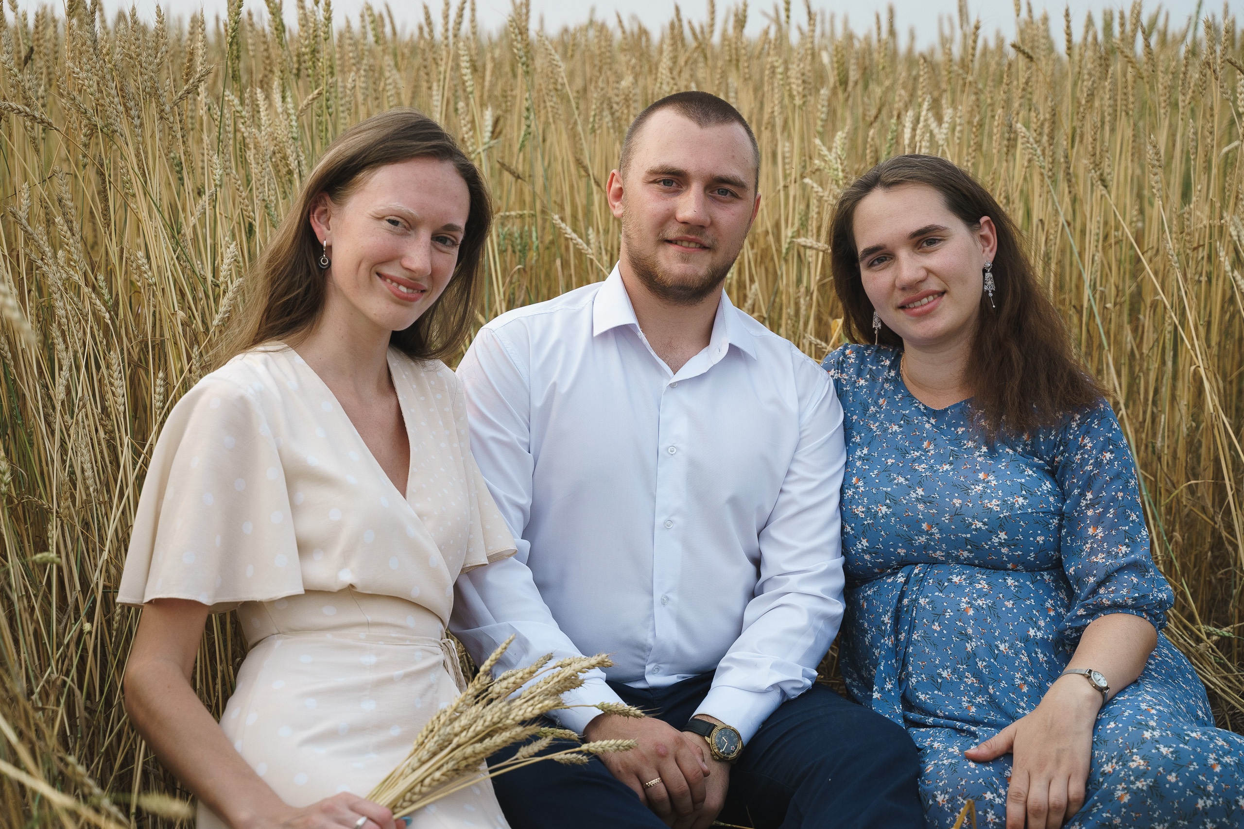 Семейная фотосессия в полях Новосибирск. Свадебный и семейный фотограф в Новосибирске Данил Коротких