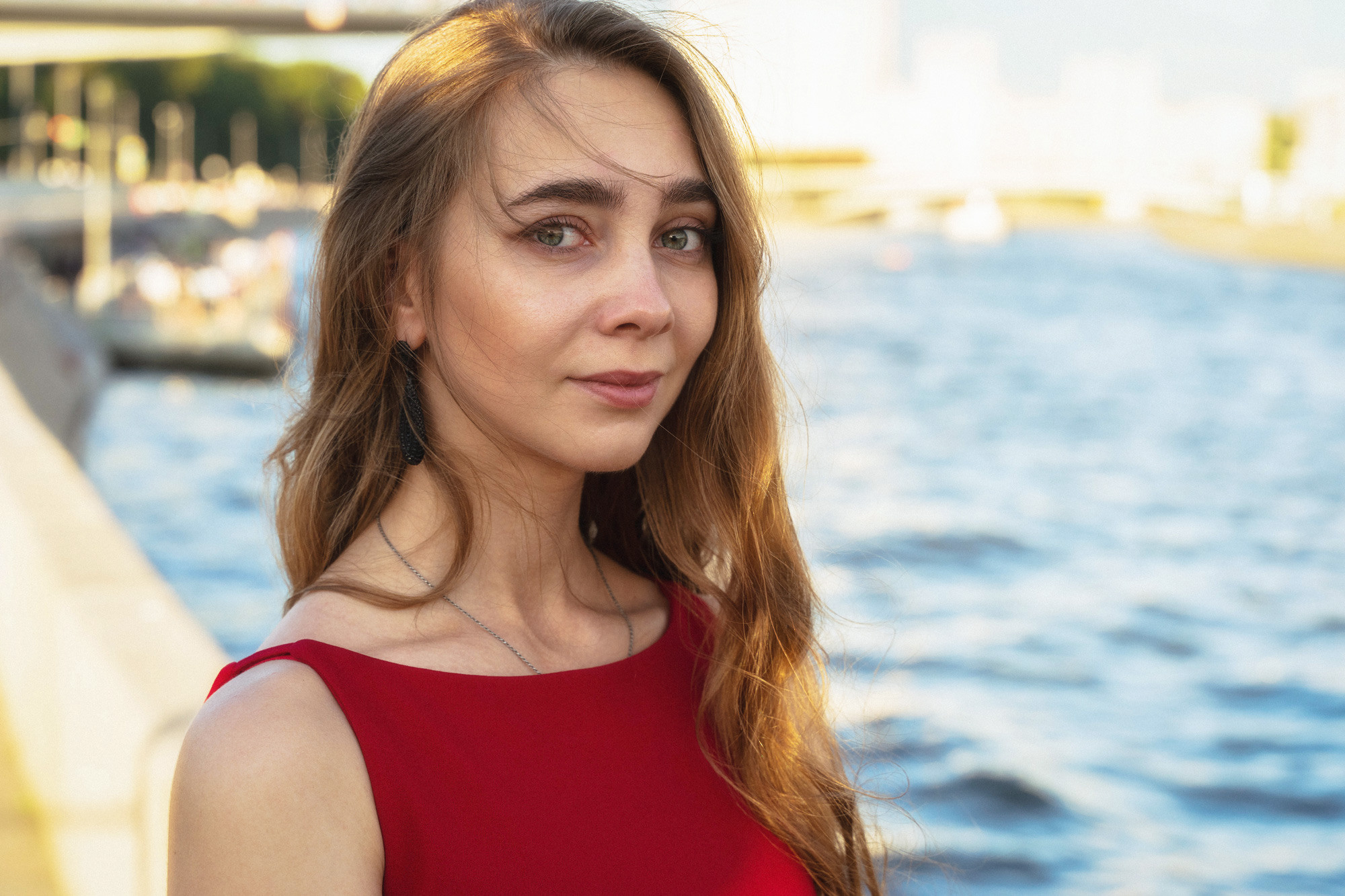 Прогулочная фотосессия в Китай городе. Свадебный и семейный фотограф в Новосибирске Данил Коротких