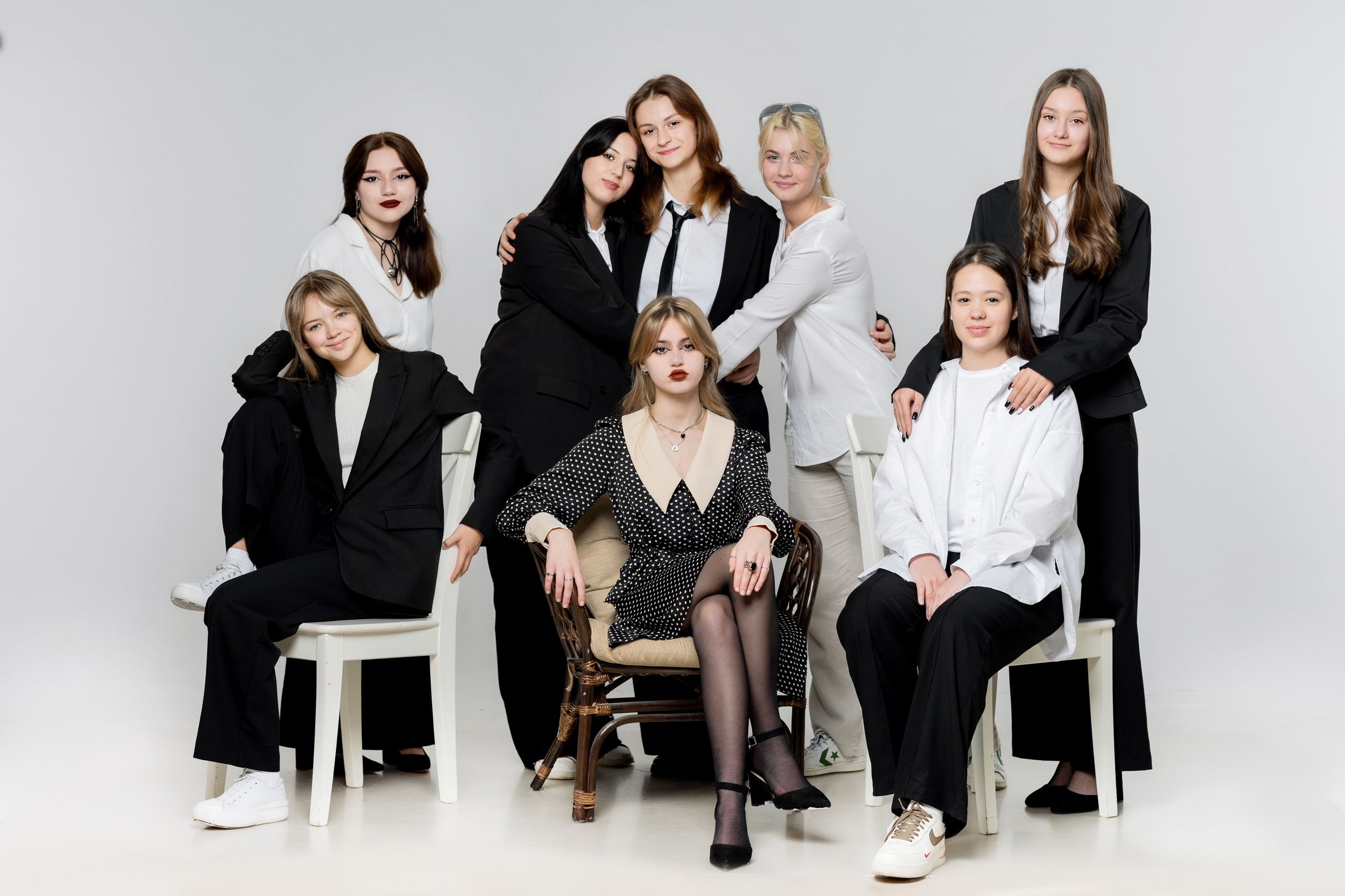 Гимназия 4 Великий Новгород. Выпускные альбомы. Школьный и семейный фотограф Виктория Игнатьева