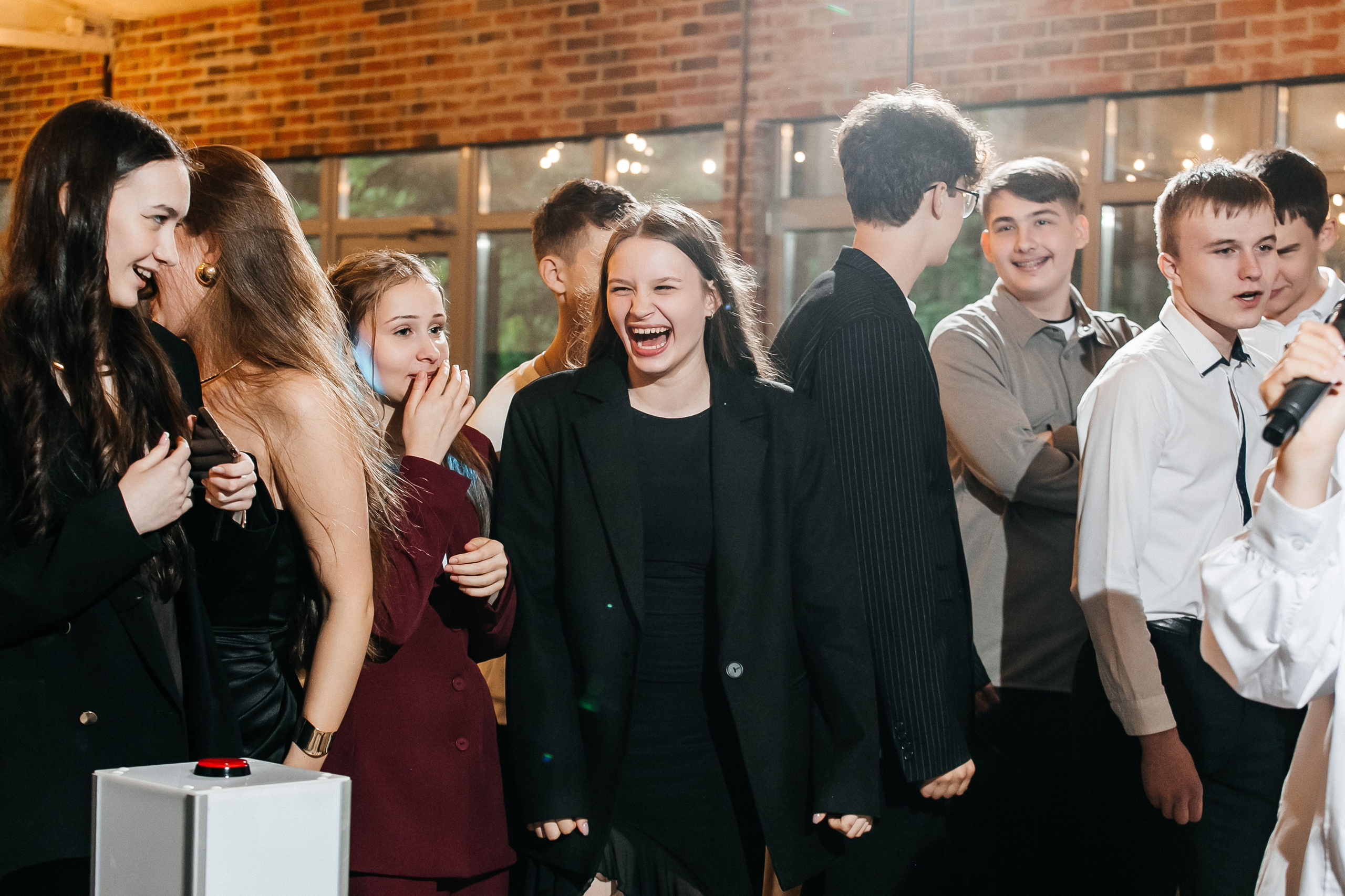 Выпускной 9 класс. Фотограф в Санкт-Петербурге Виктория Безверхая