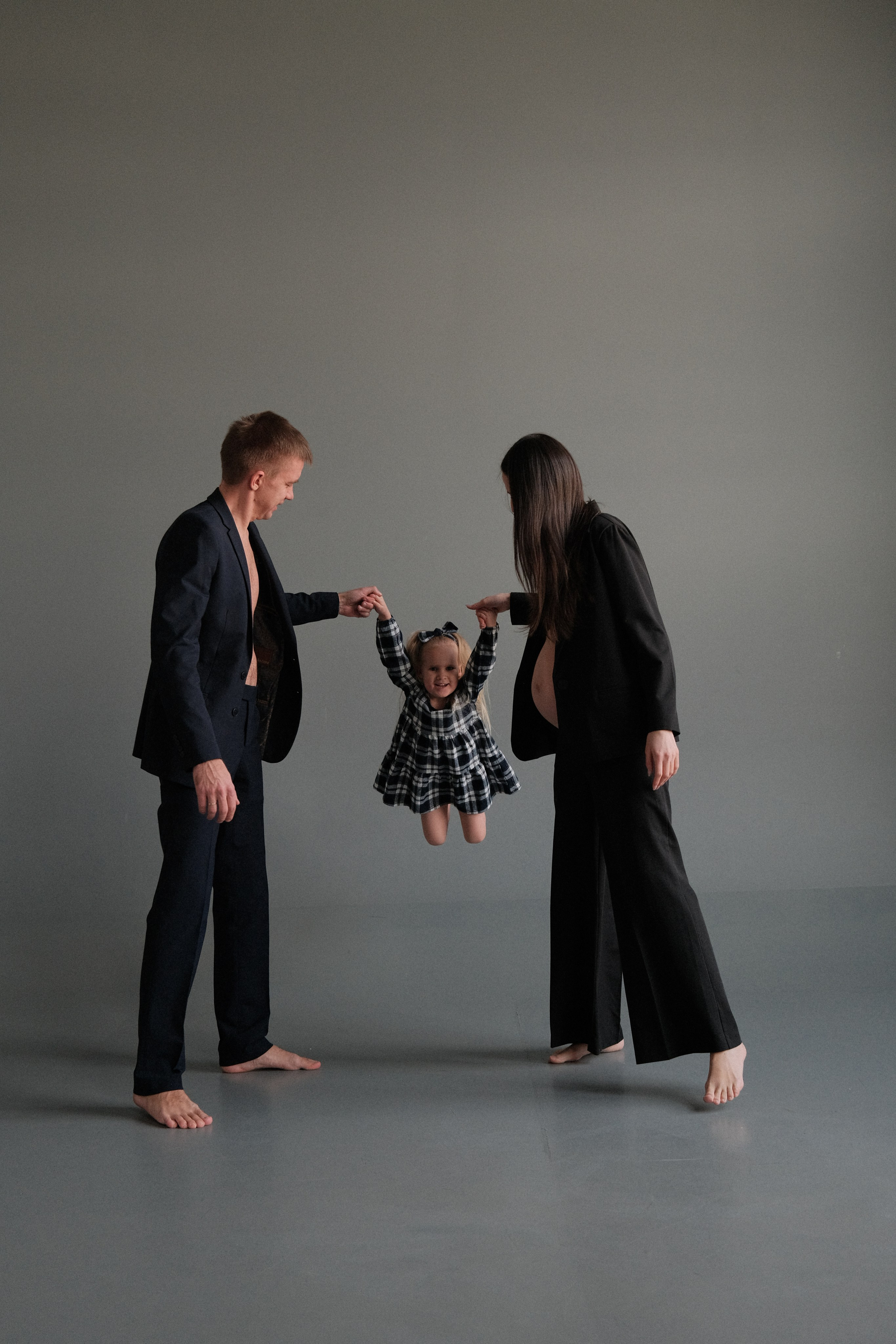 Максим, Оля и Настя. Главная