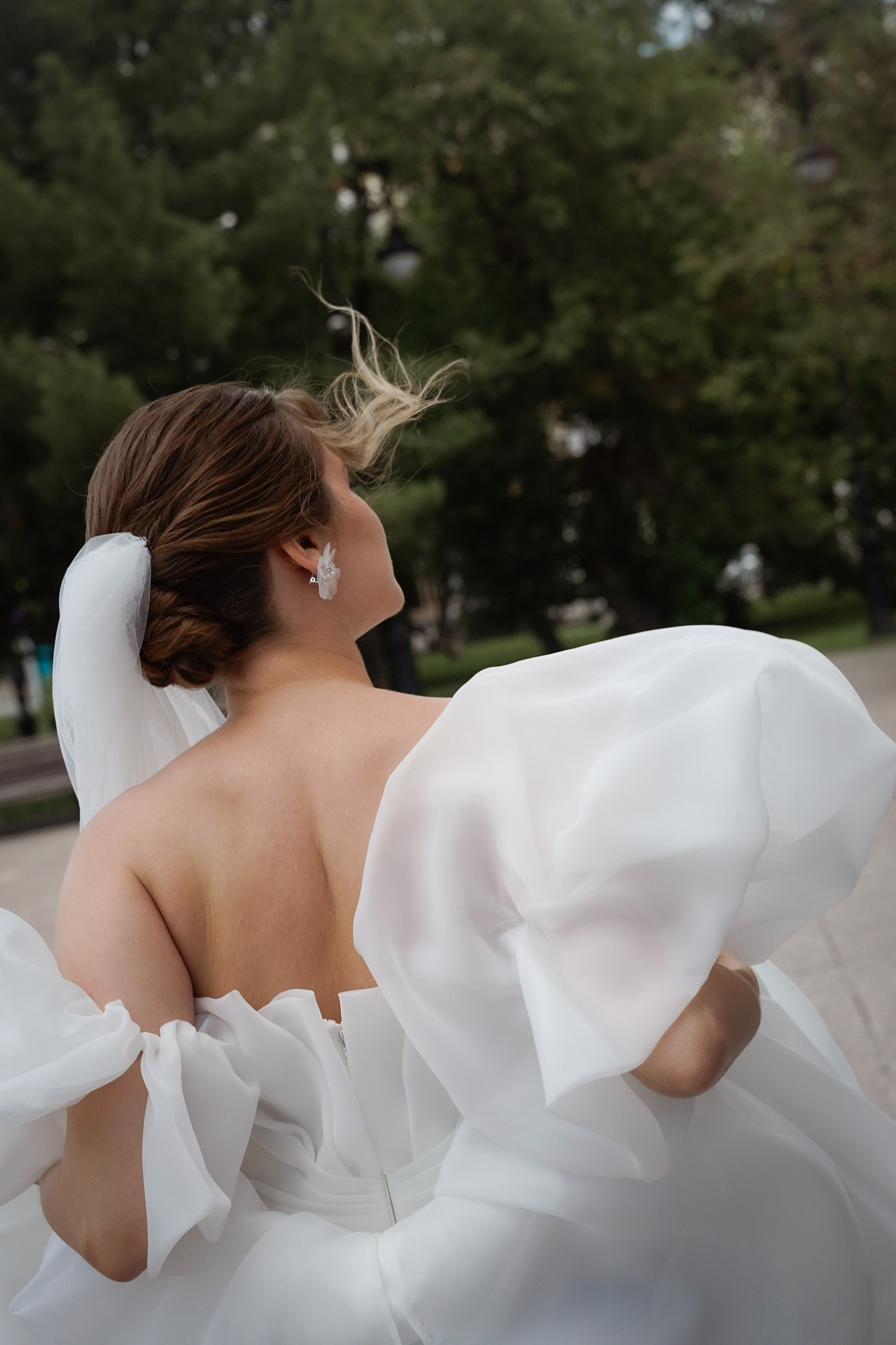 Свадебная фотосессия у оперного театра Екатеринбург