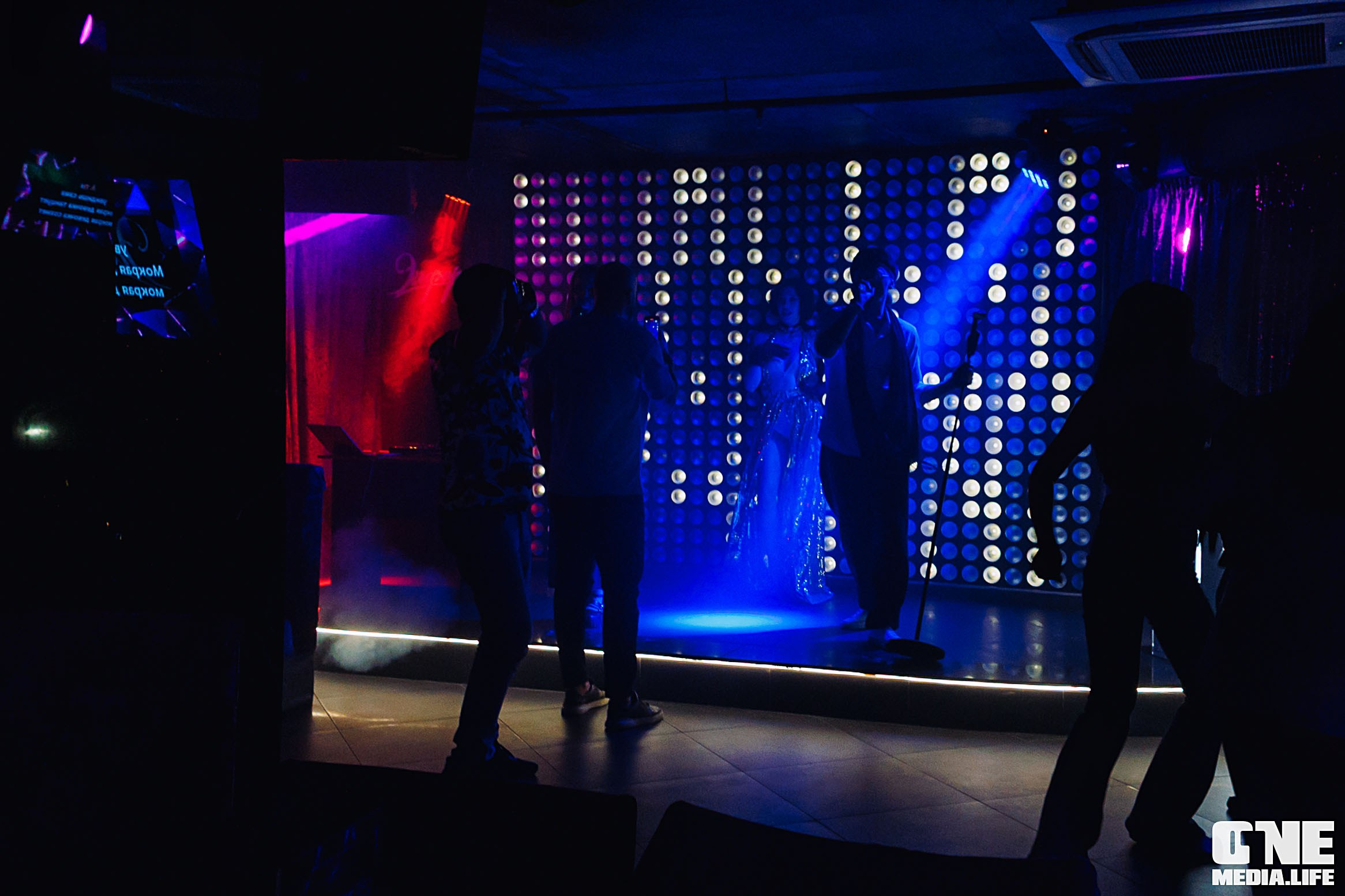 Фоторепортаж в караоке-клубе Эйфория. One Media Life: фоторепортажи, фотоотчеты с мероприятий и заведений