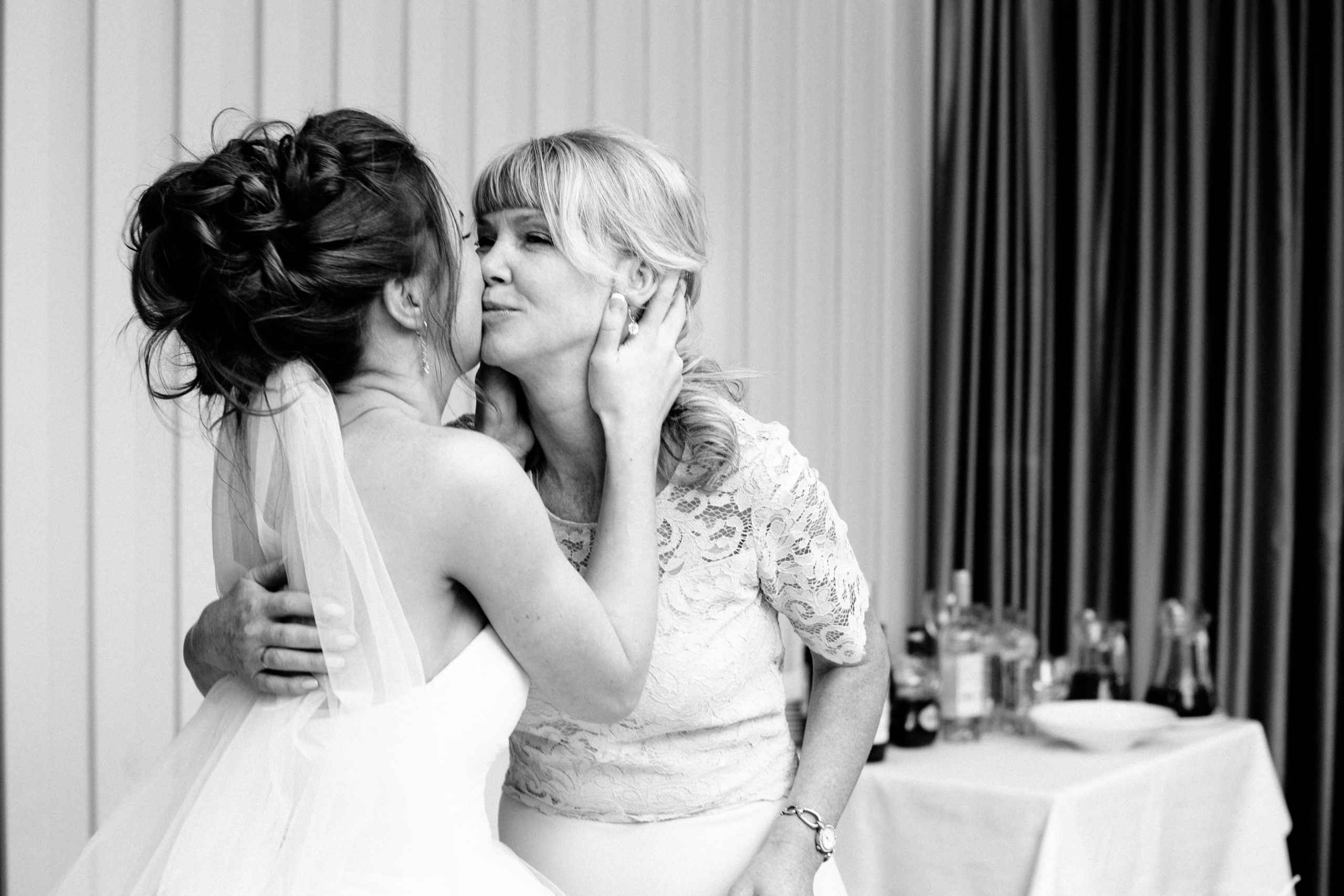 Свадебная фотосессия Кати и Лёши - это сочетание нежных,  романтичных. Свадебный и семейный фотограф Ксения Шекк Екатеринбург