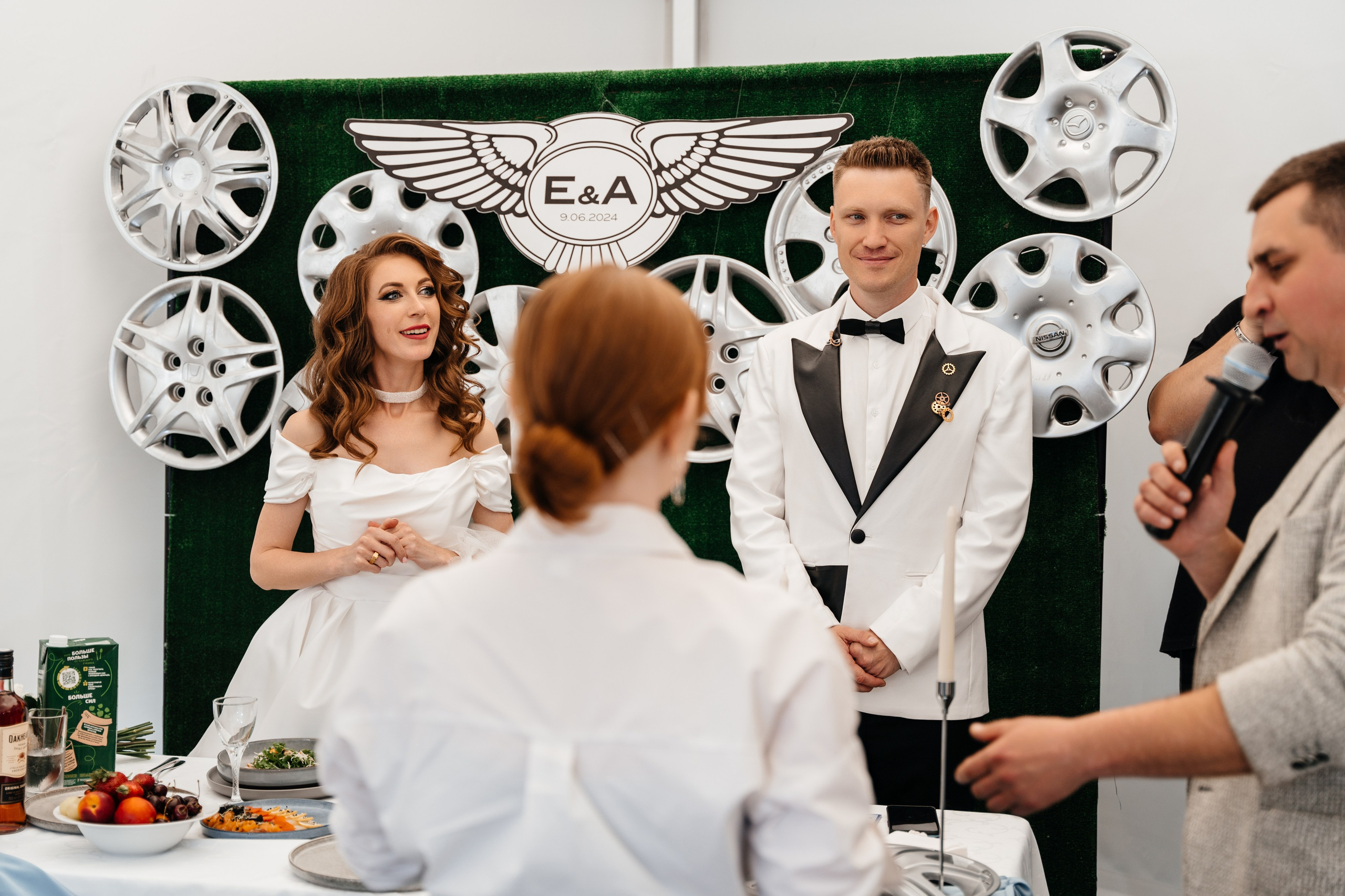 Анна & Евгений проект «Четыре свадьбы» на Пятнице. Свадебный фотограф Барнаул Алексей Павлов