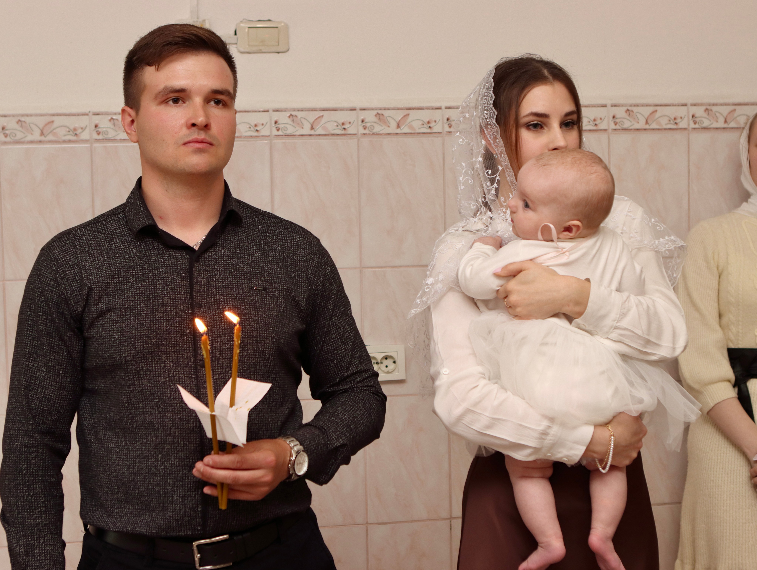 Анастасия и Вадим — крещение Виктории. Фотограф в Курске Смирнов Евгений