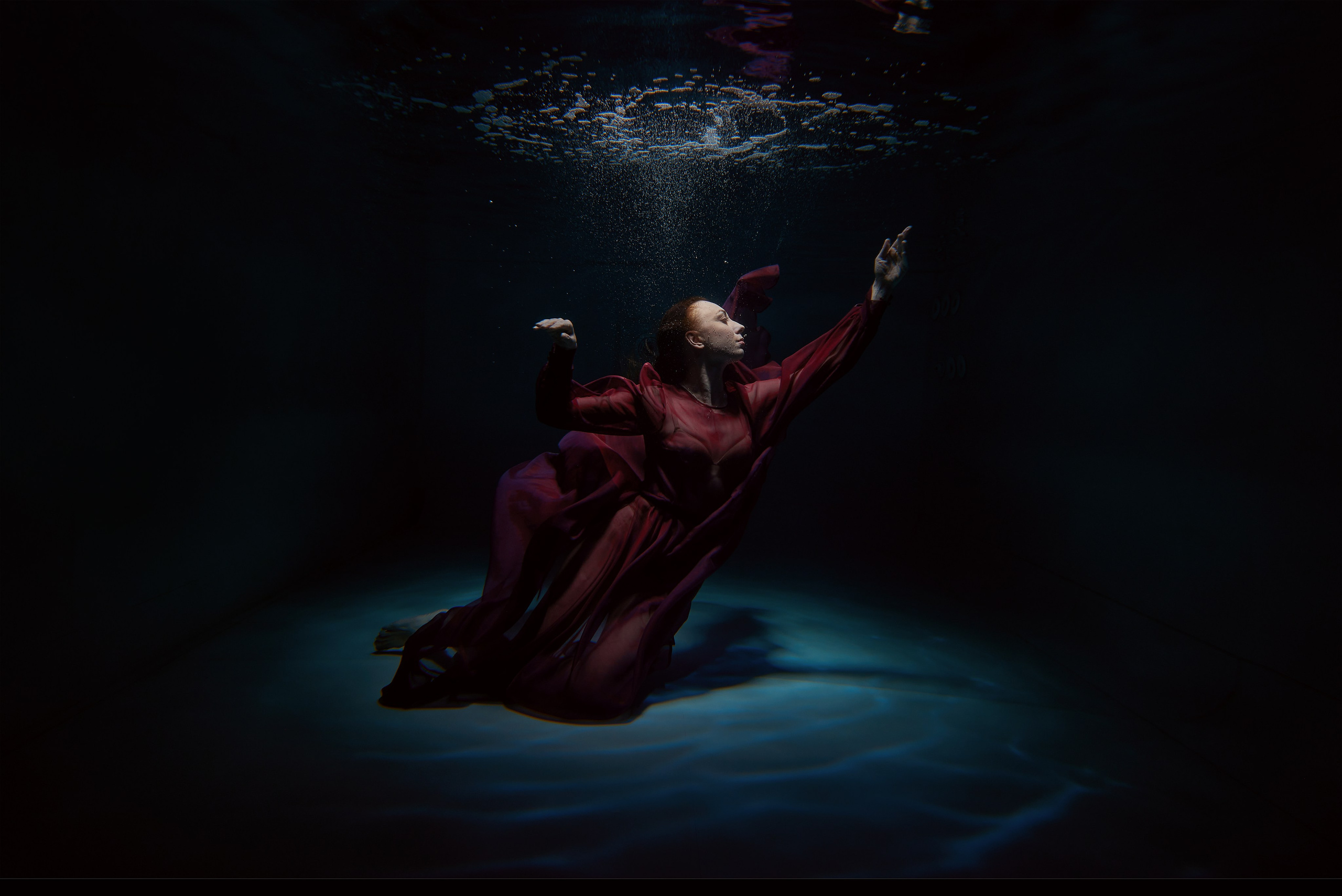 Подводная фотосессия в специальной фотостудии. Алексей Романов фотограф Санкт-Петербург, фотокурсы, фотошкола