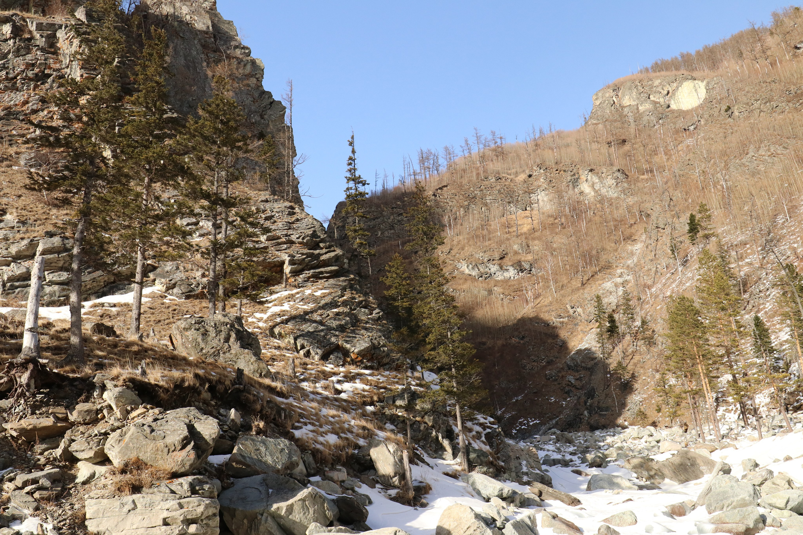 Аршан. Март 2023. Путешественник-фотограф из Санкт-Петербурга Татьяна Свистулина