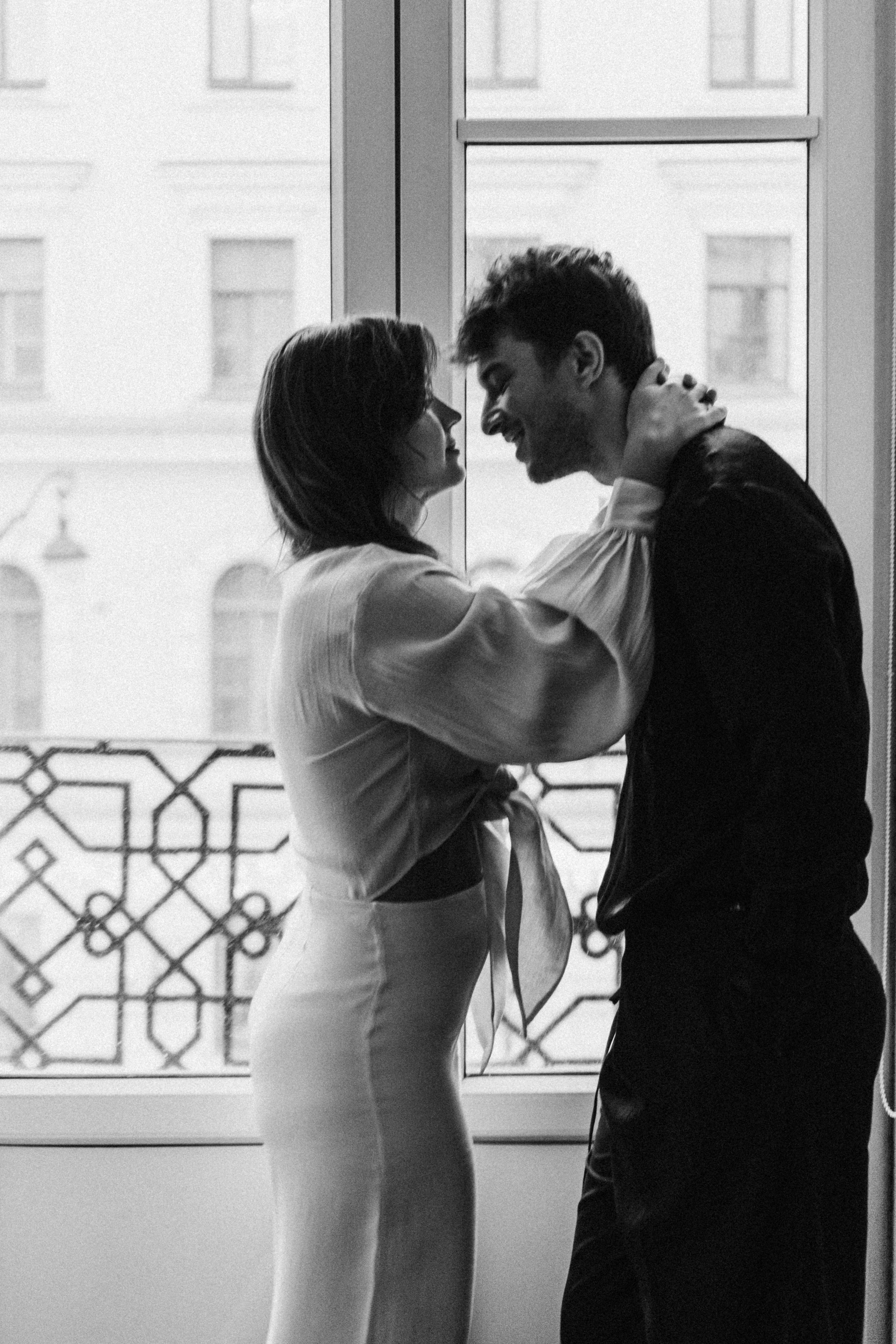 УТРО ЖЕНИХА И НЕВЕСТЫ В ПИТЕРСКОЙ КВАРТИРЕ И СЬЕМКА С СВАДЕБНЫХ ОБРАЗАХ. Профессиональный фотограф, Санкт-Петербург — Виктория Богомолова