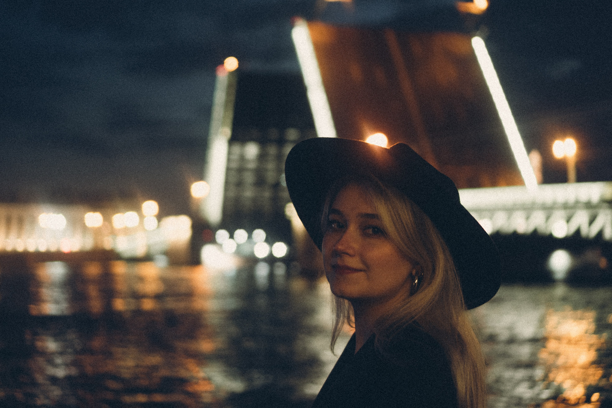 ПРОГУЛКА ПО НОЧНОМУ ГОРОДУ. Профессиональный фотограф, Санкт-Петербург — Виктория Богомолова