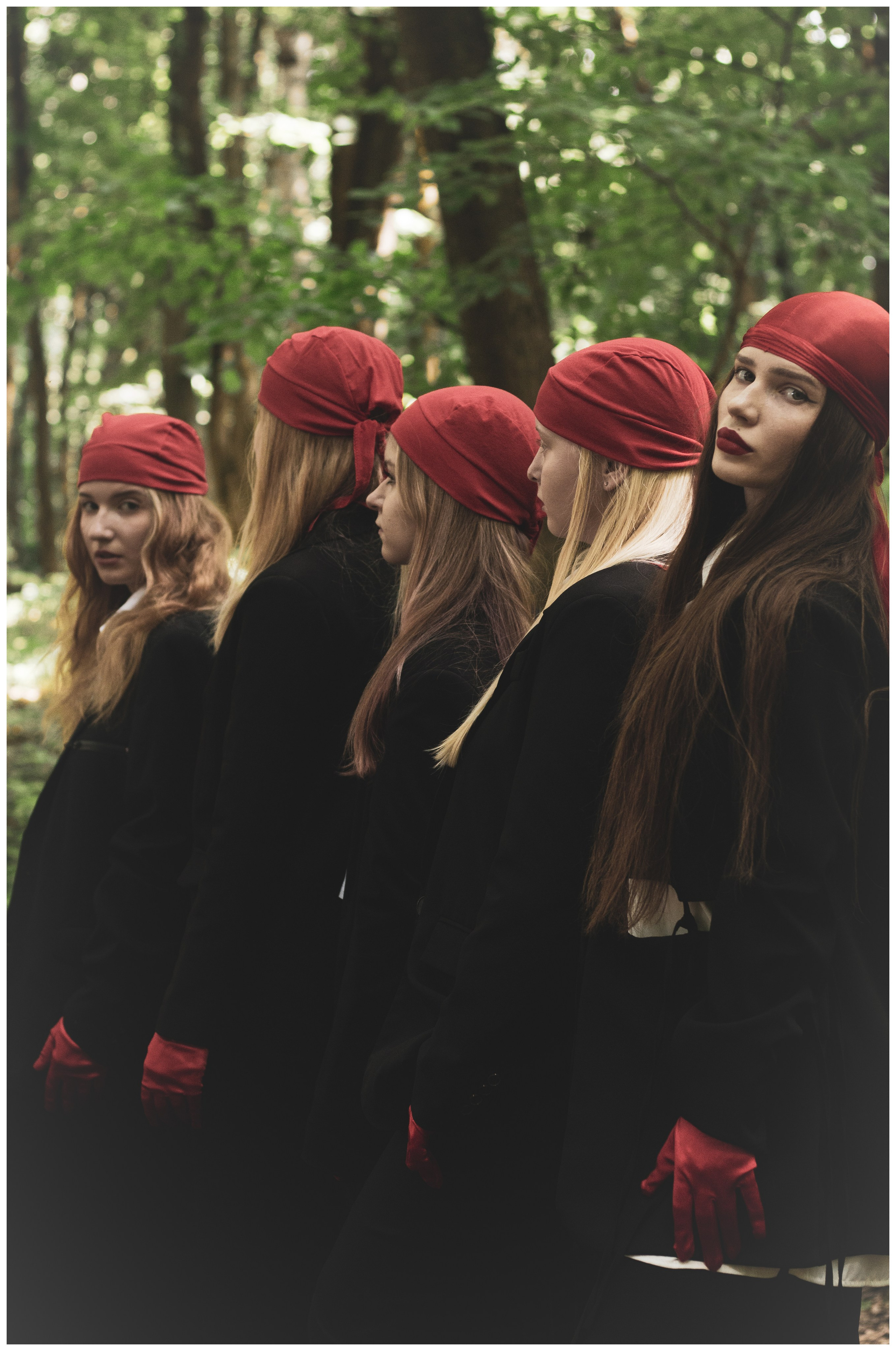 Коллектив TODES. Портретный фотограф в Орле. Готовые фото за 3 дня! Помощь в позировании. Советы по организации