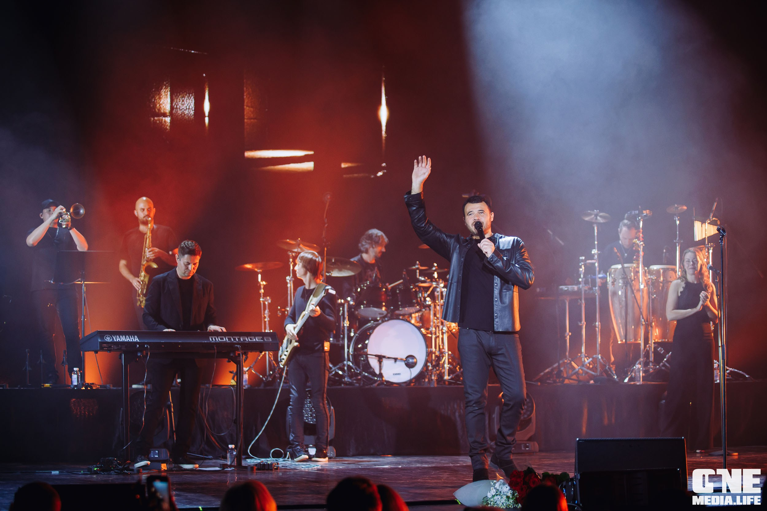 Фоторепортаж с концерта Эмина в Янтарь Холле. One Media Life: фоторепортажи, фотоотчеты с мероприятий и заведений