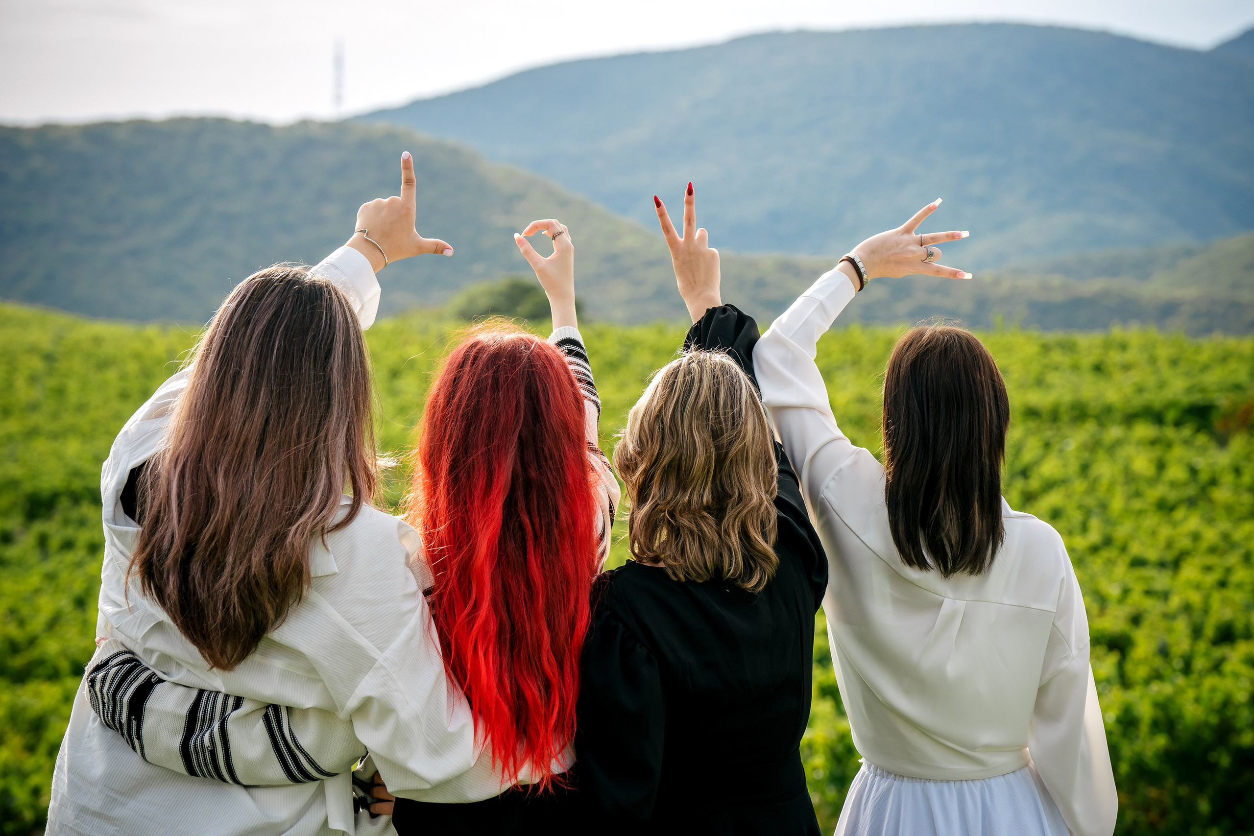 Выпускные альбомы, школьные фотосессии в городе Новороссийске